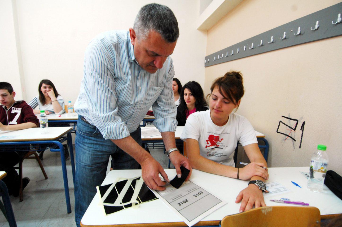 Πανελλαδικές: Ανατροπή στις βάσεις από το νέο σύστημα