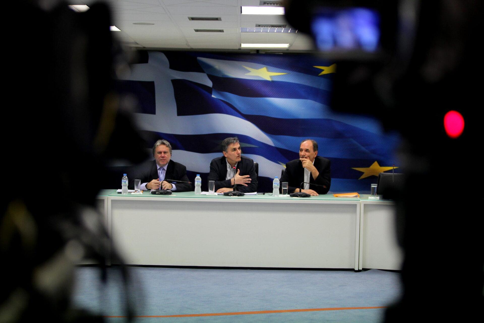Διαπραγμάτευση ώρα μηδέν: Οι δανειστές απαιτούν, η κυβέρνηση υπεκφεύγει