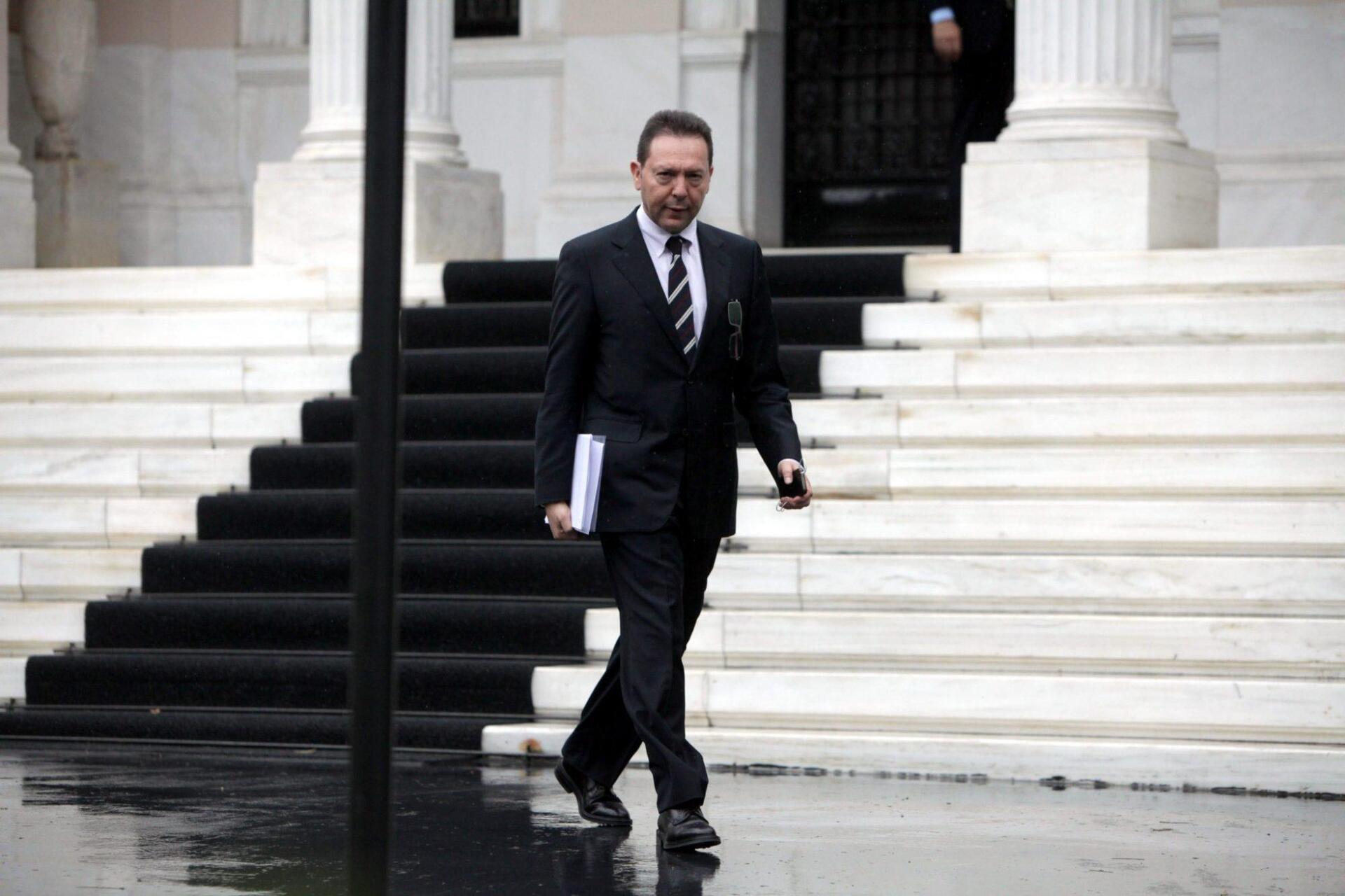 Δείπνο στην Κηφισιά μεταξύ κεντροαριστερών και Στουρνάρα