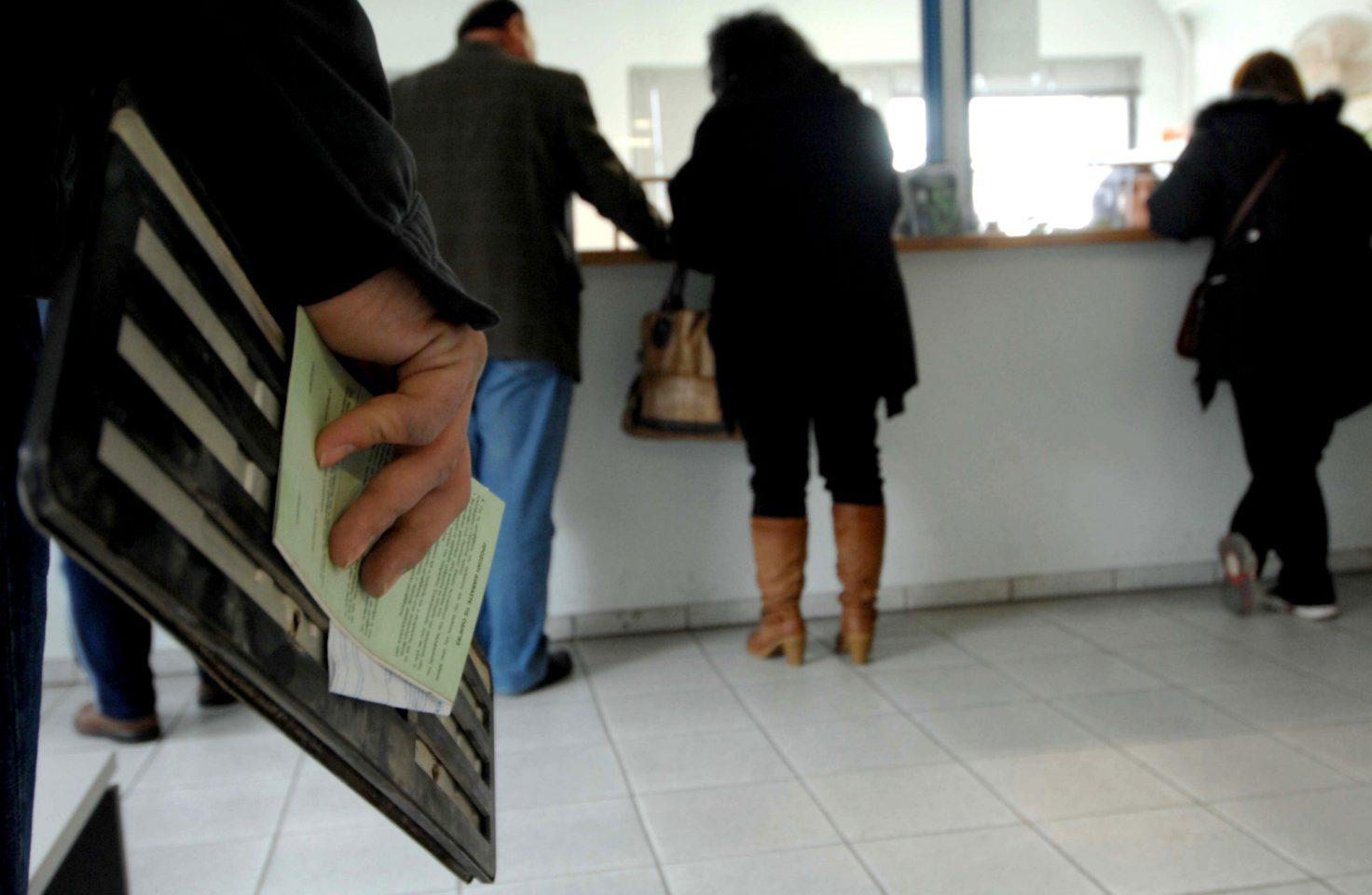 Τέλη κυκλοφορίας με τον μήνα: Πόσο θα πληρώσουν οι ιδιοκτήτες