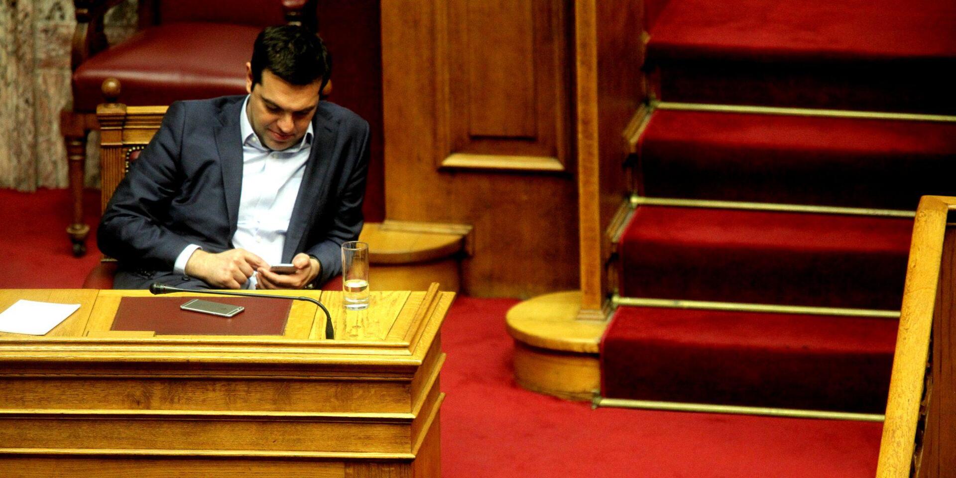 Ο Τσίπρας ζητά έκτακτη Σύνοδο Κορυφής και σκέφτεται να αποδράσει μέσω εκλογών