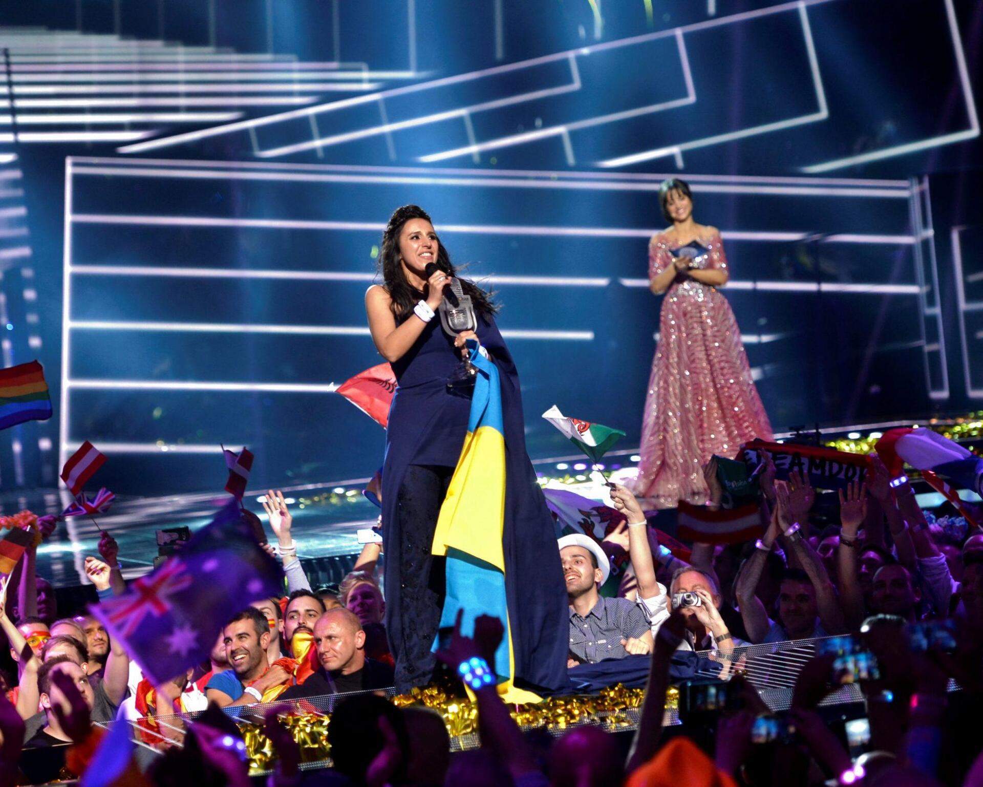 2016-05-14T230235Z_647910582_D1AETEBSCHAA_RTRMADP_3_MUSIC-EUROVISION