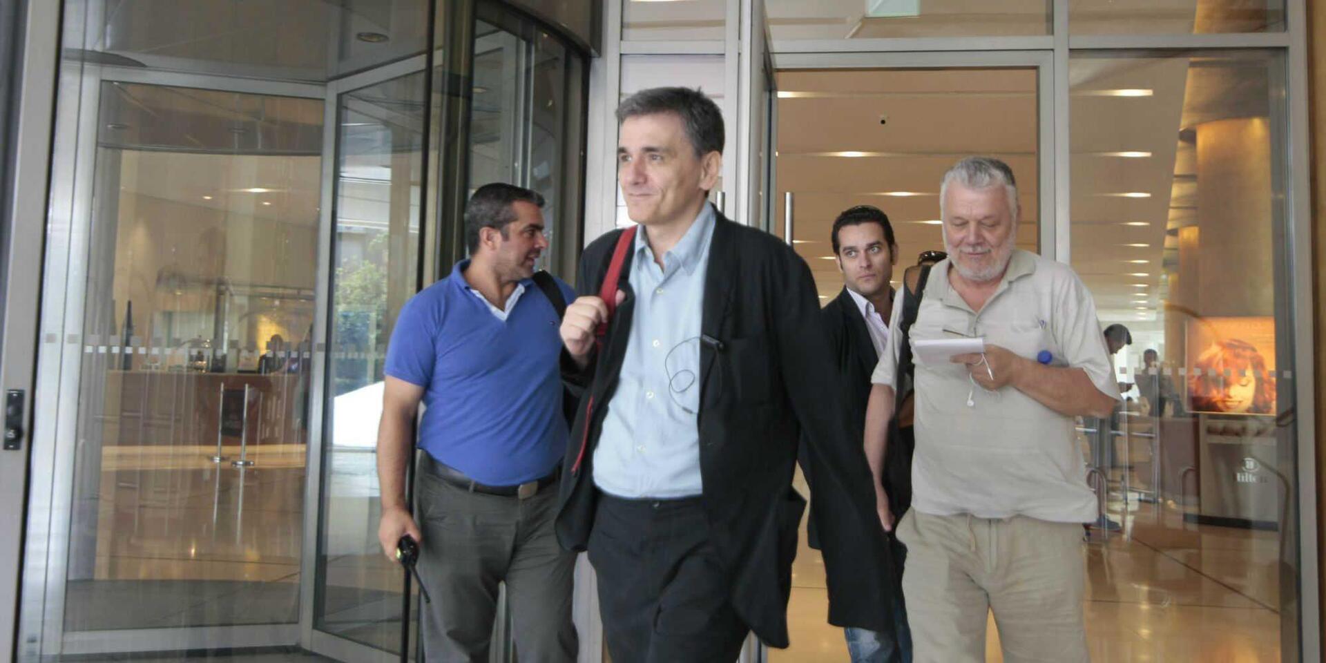 Συμφωνία για το ΕΚΑΣ – «Αγκάθια» ο ΑΔΜΗΕ και τα μισθολόγια