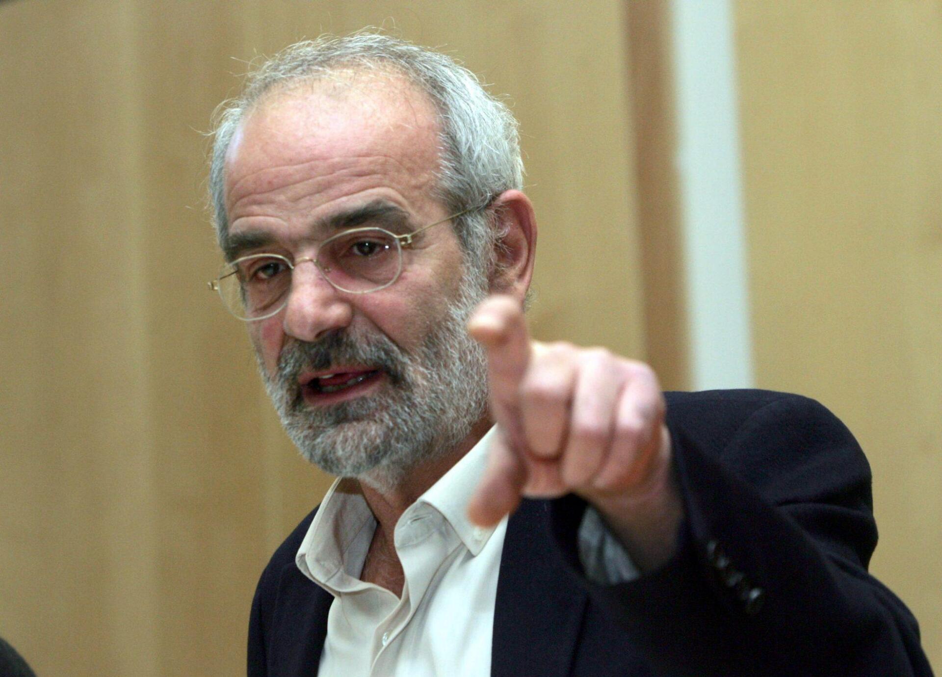 Αλαβάνος: Δεν υπάρχει πιο πουλημένη κυβέρνηση από αυτή