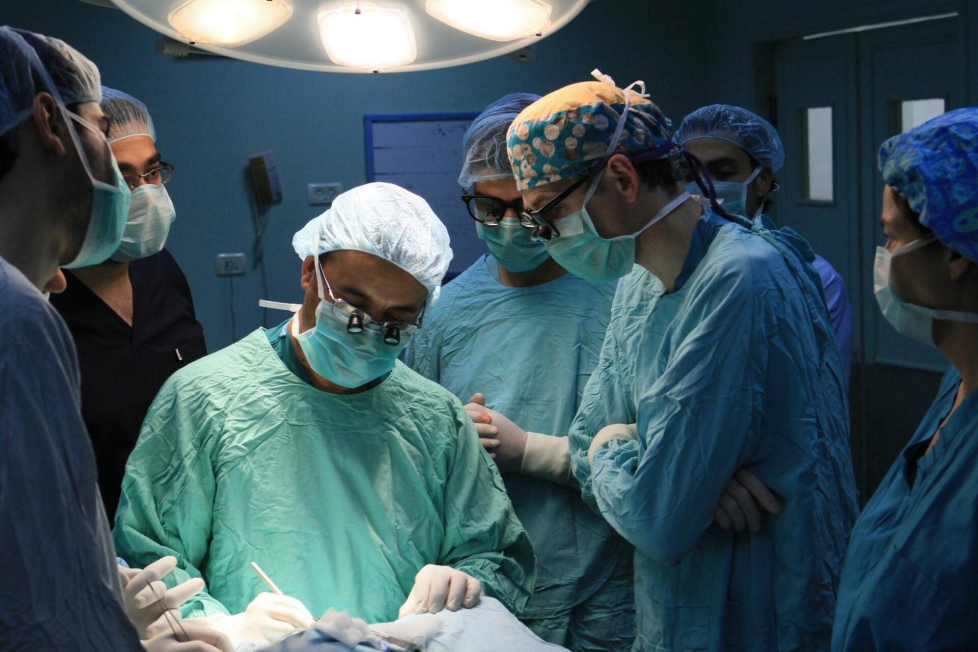 Ευρωπαϊκά ιατρικά κέντρα και νοσοκομεία θέλουν να προσλάβουν Έλληνες γιατρούς με 3.200 και 5.000 ευρ
