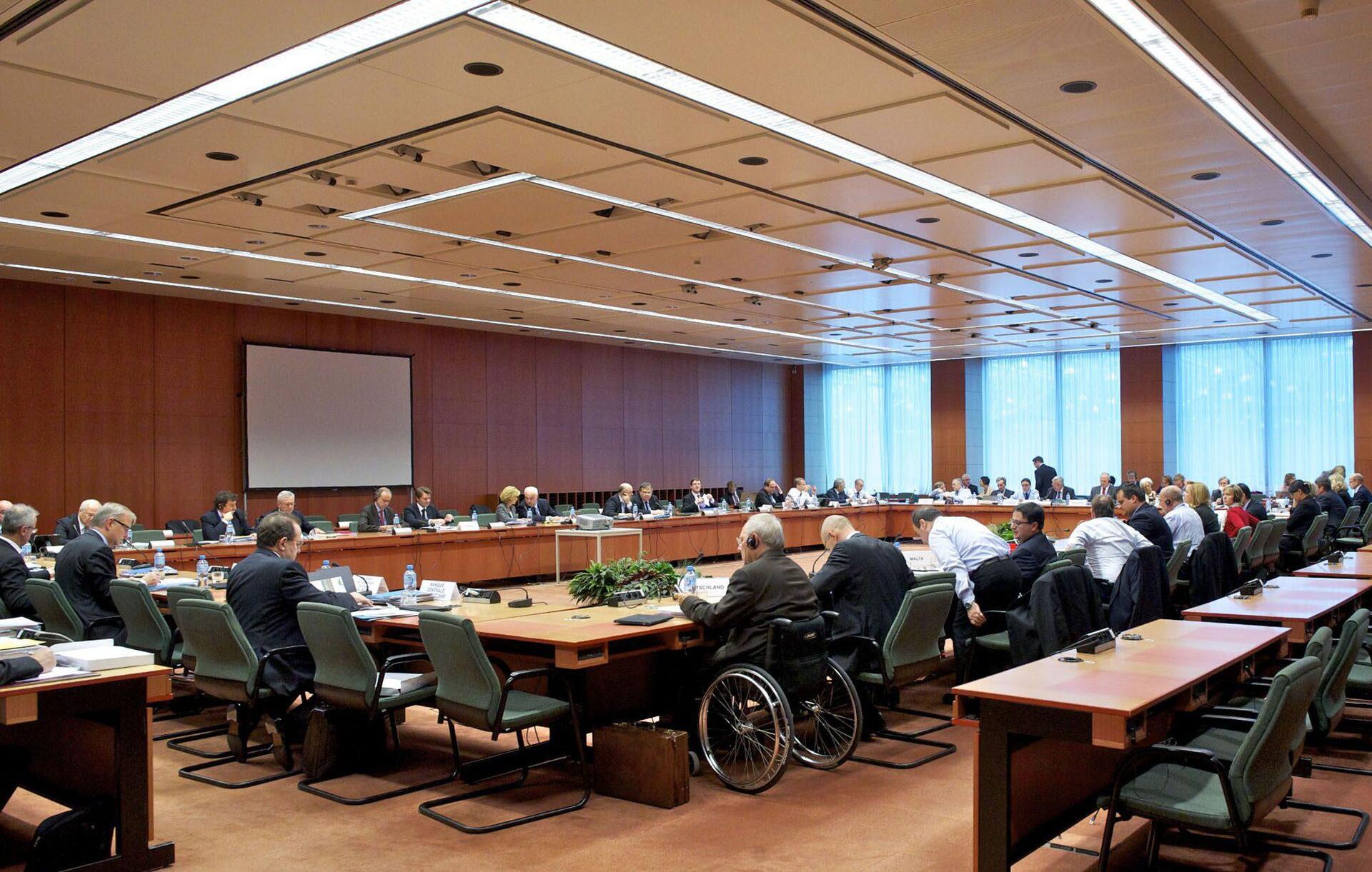 Μονόδρομος τα μέτρα και στο βάθος συμφωνία με τους Ευρωπαίους