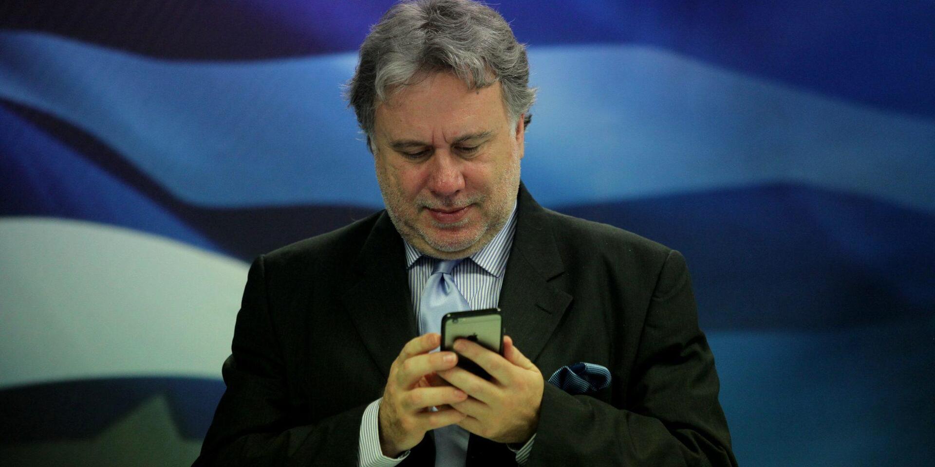 Ο Κατρούγκαλος αισθάνεται περήφανος που κόβει συντάξεις!