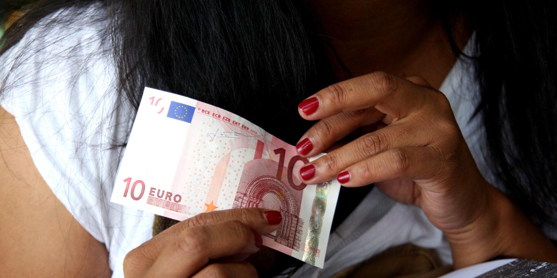 Έρχεται νέο χαράτσι για μισθωτούς και ελεύθερους επαγγελματίες