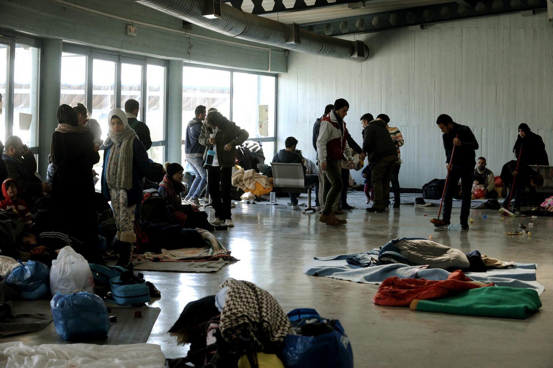 Στους 31.458 οι πρόσφυγες σε 30 κέντρα φιλοξενίας που διαχειρίζονται οι Ένοπλες Δυνάμεις