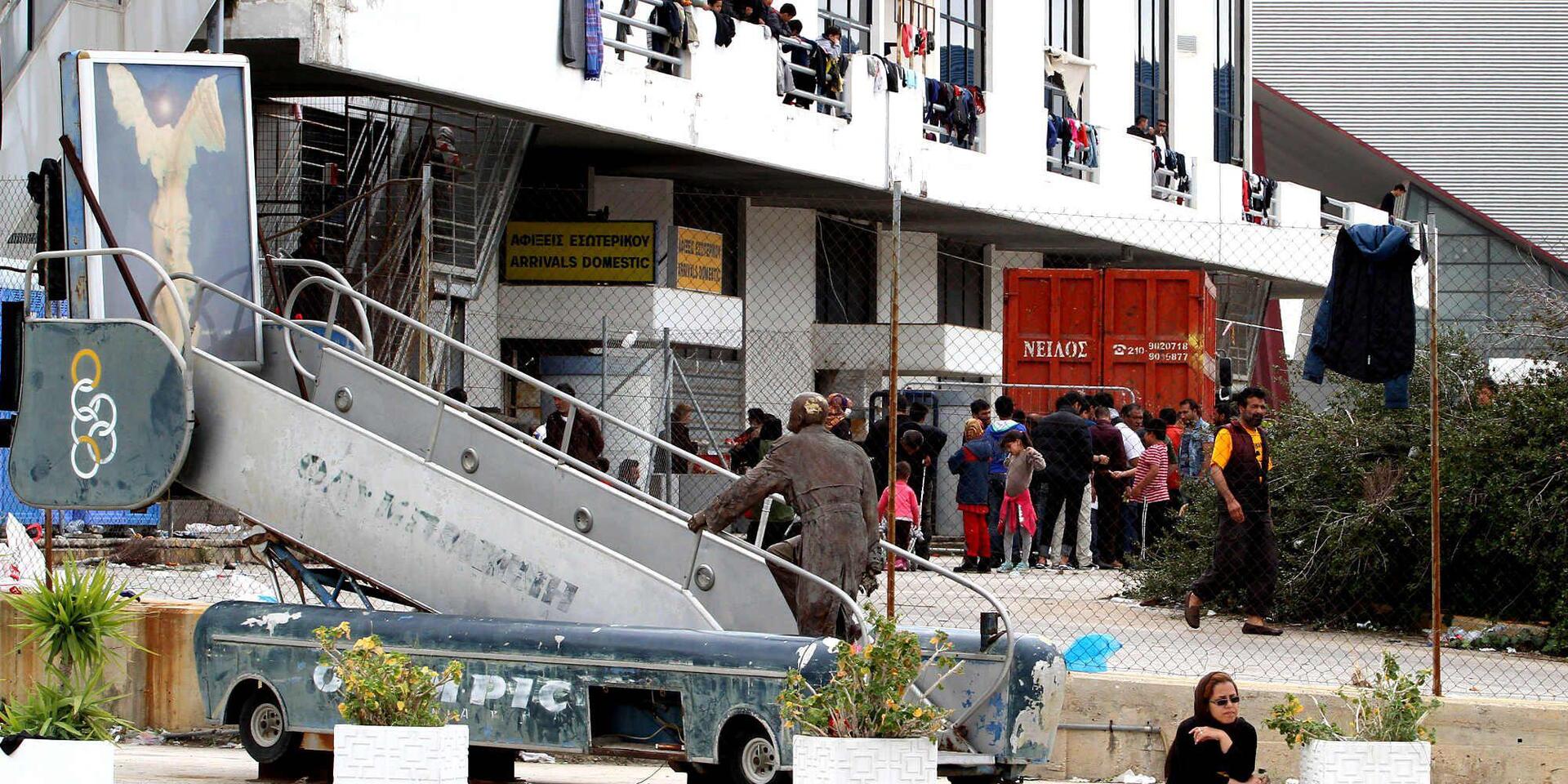 Εφιαλτικό σενάριο από το Politico: Στρατόπεδο συγκέντρωσης προσφύγων η Ελλάδα