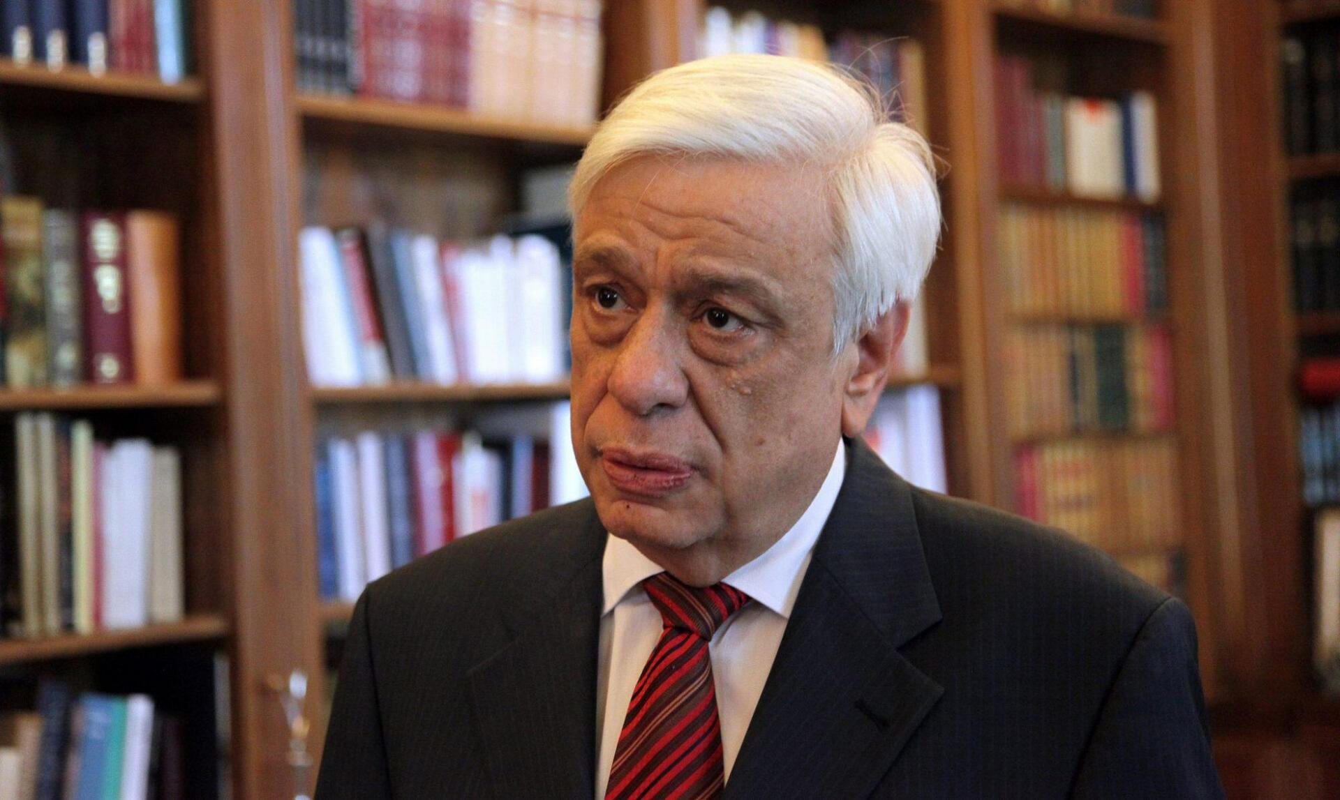 Βραβεία αριστείας σε φοιτητές του Πανεπιστημίου Αιγαίου απένειμε ο Παυλόπουλος