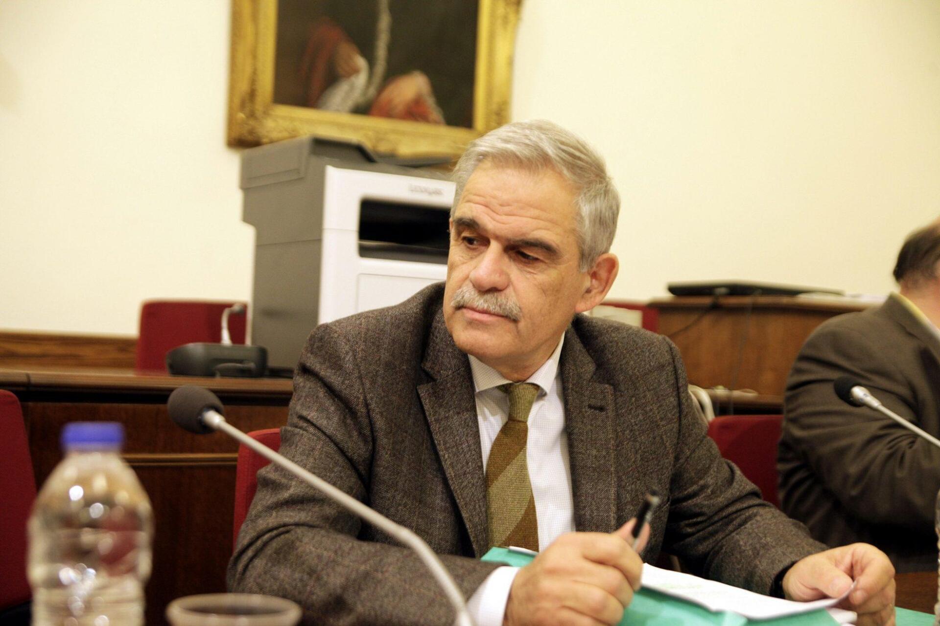 Τόσκας για Εύβοια: Με αυταπάρνηση οι πυροσβέστες δίνουν τη μάχη με τις φλόγες