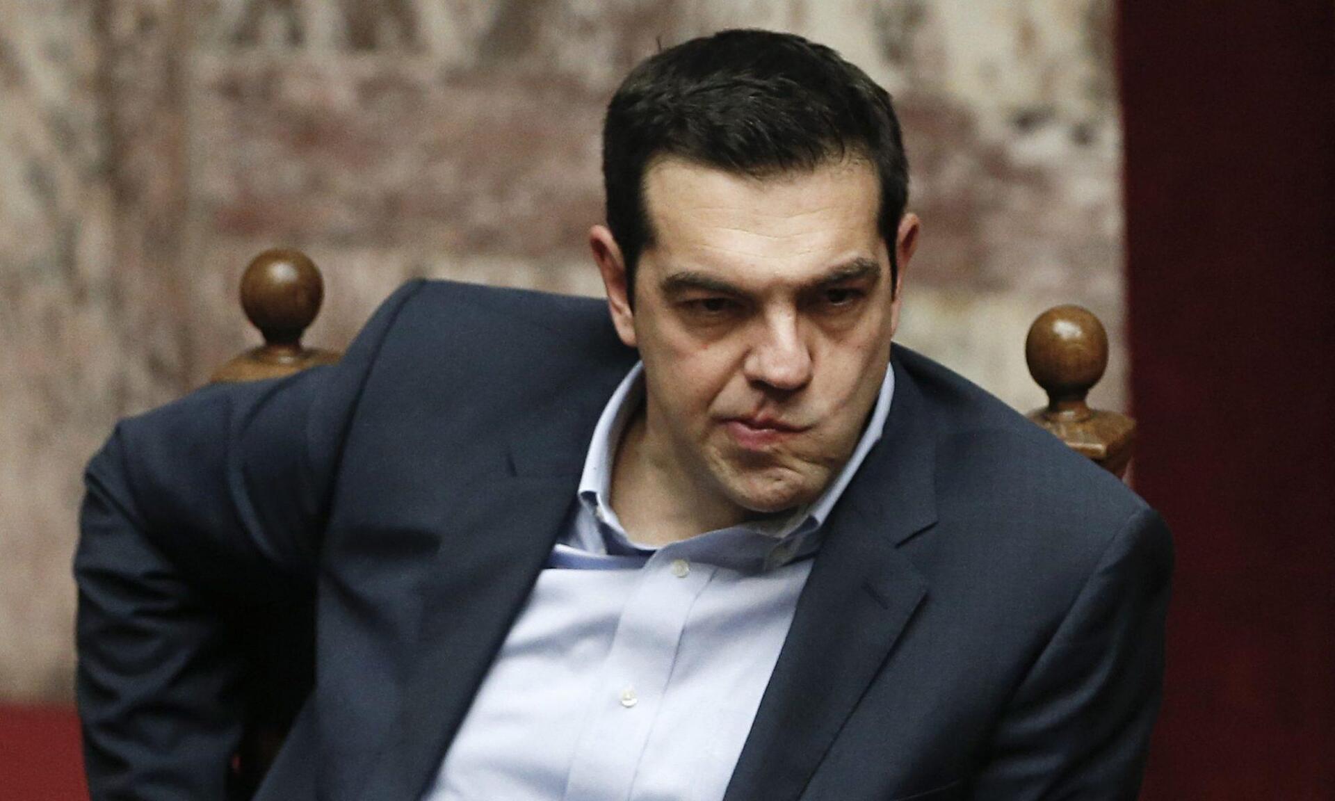 Ένας «απένταρος λεφτάς»: Η φωτό του Πρωθυπουργού που «τα σπάει» στα social media!