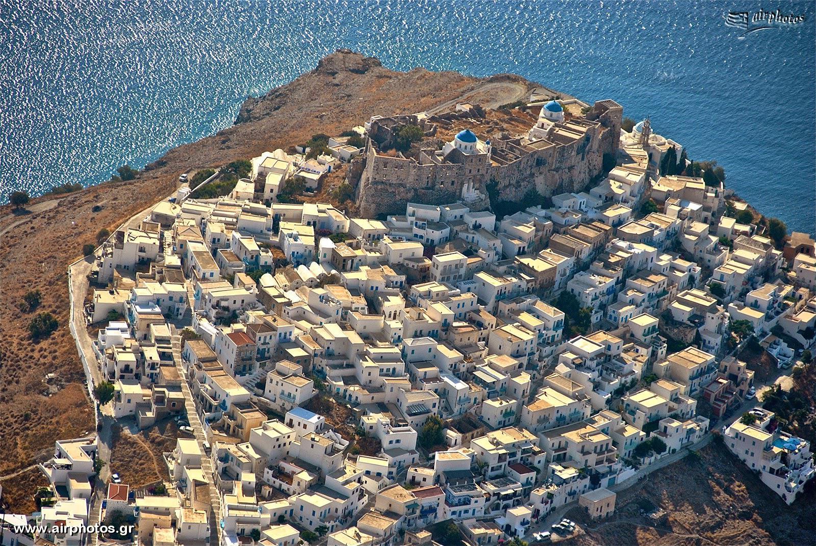 Αστυπάλαια: Η «πεταλούδα» του Αιγαίου νικάει τον φόβο της λειψυδρίας