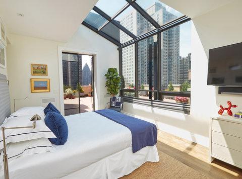 061316-marilyn-monroe-apt-6