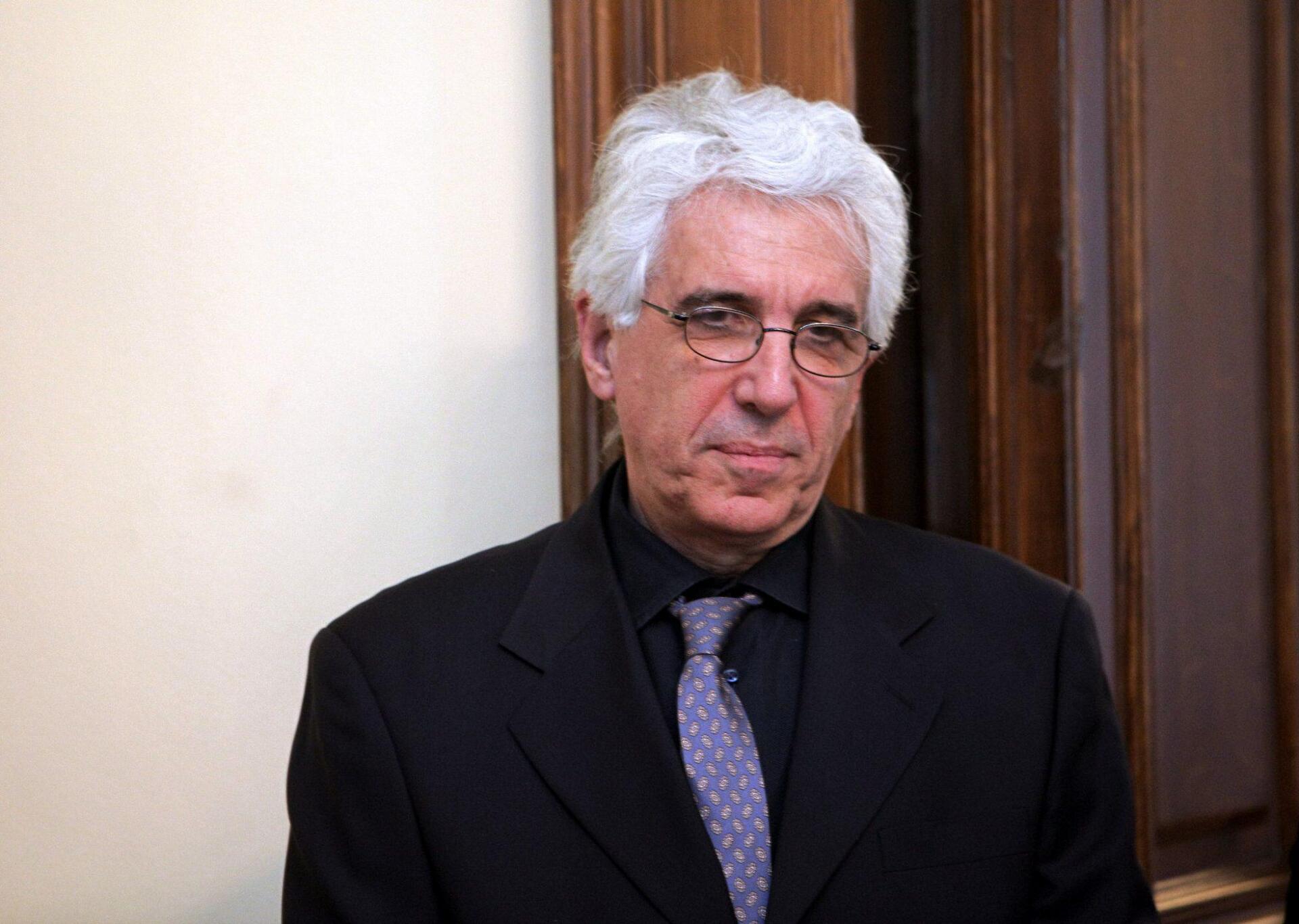 Παρασκευόπουλος για καταλήψεις ξενοδοχείων από αλληλέγγυους μεταναστών: Η δικαιοσύνη είναι αναρμόδια