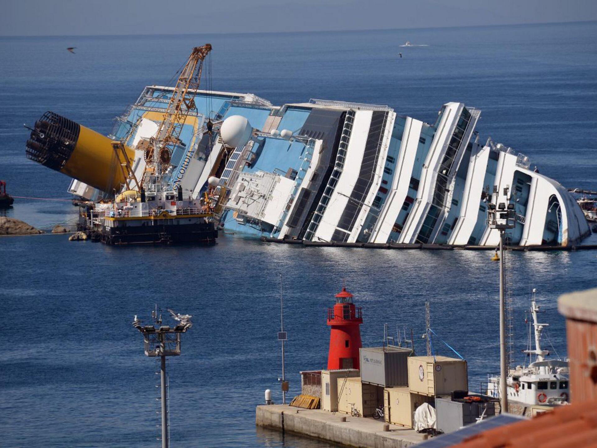 Κάθειρξη 16 ετών για τον καπετάνιο του Κόστα Κονκόρντια – 32 άτομα έχασαν τη ζωή τους