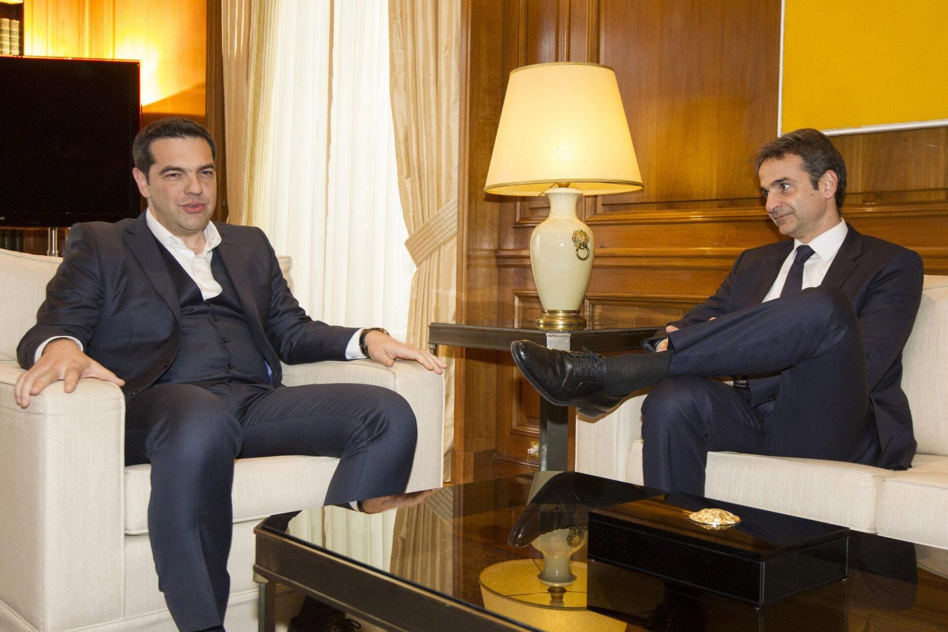Συνάντηση Τσίπρα-Μητσοτάκη την Πέμπτη για εκλογικό νόμο και συνταγματική αναθεώρηση