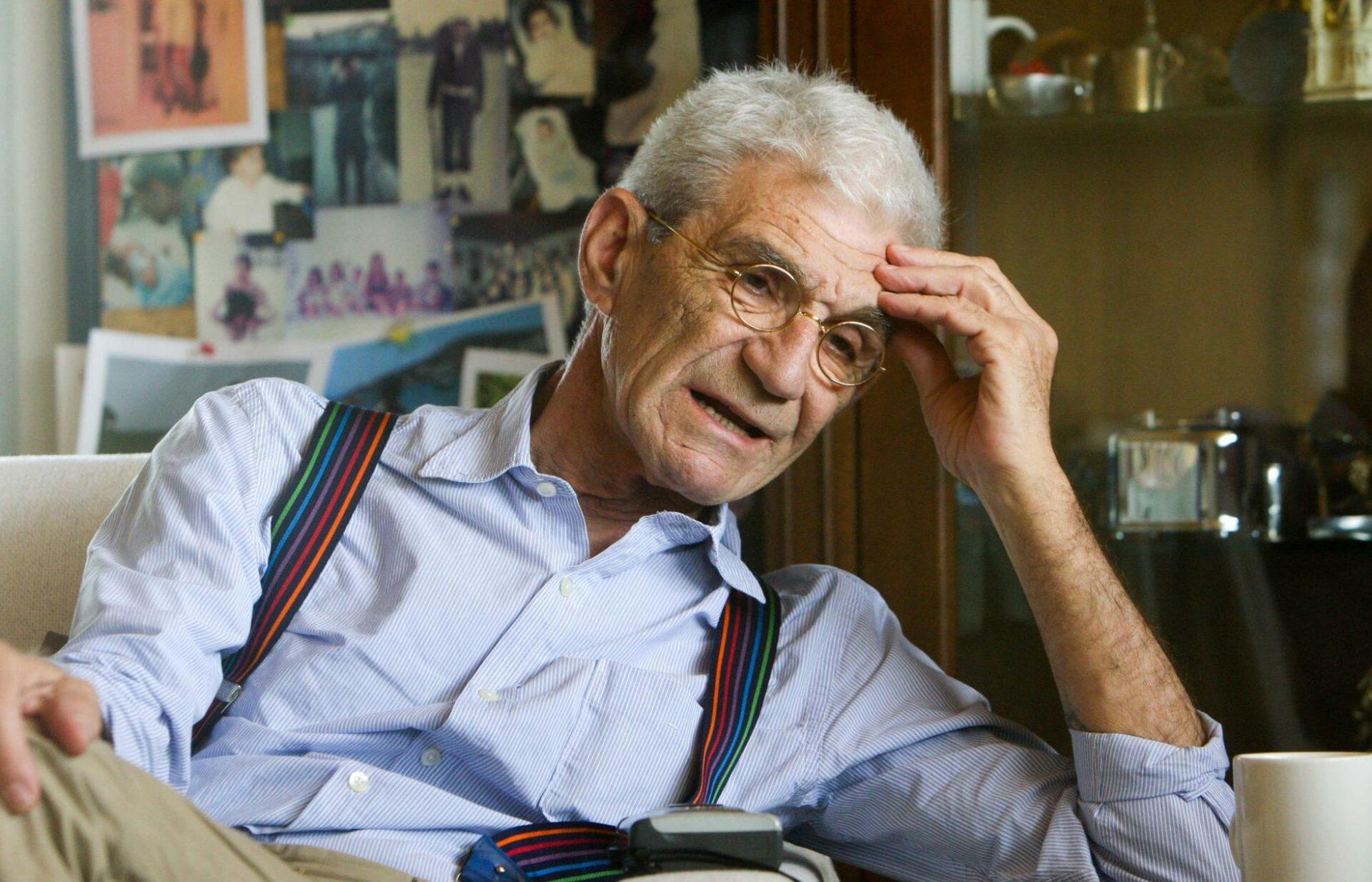 Μπουτάρης: Διαπαραταξιακή επιτροπή για να μπει τάξη στα τραπεζοκαθίσματα
