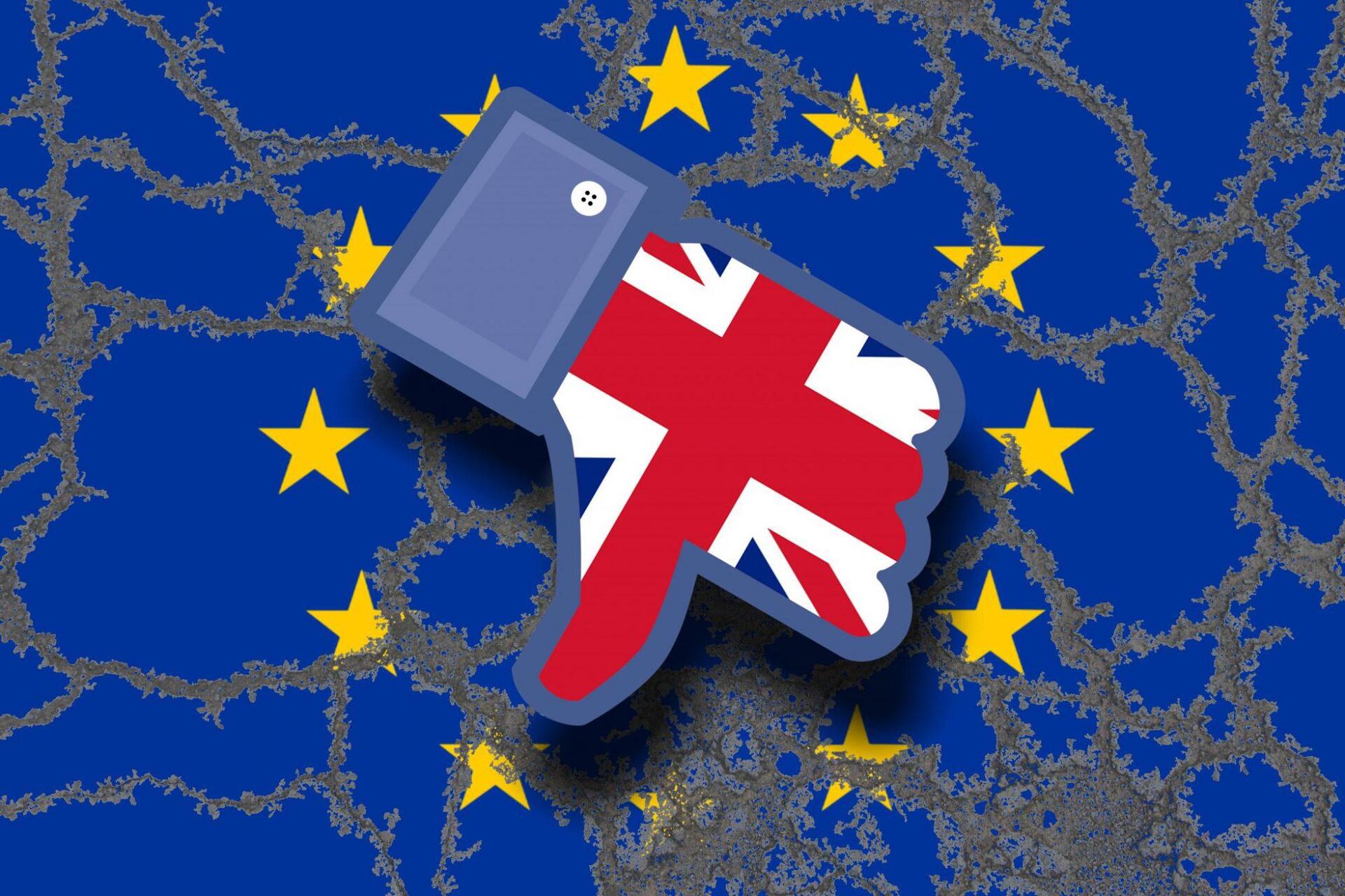 Ανοίγει κι άλλο η ψαλίδα υπέρ του Brexit