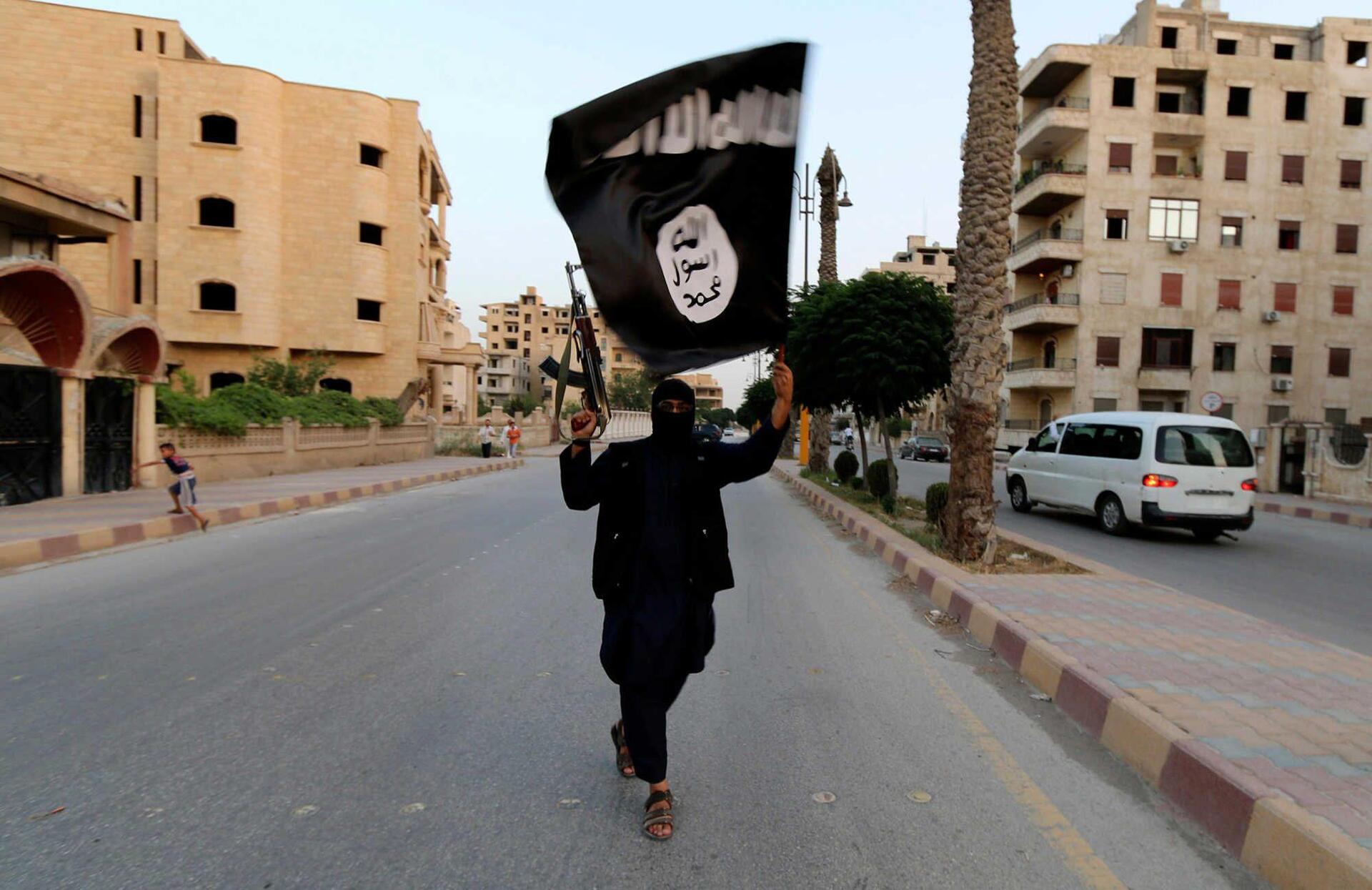 Οδηγία του ISIS: «Σκοτώστε αστυνομικούς και στρατιώτες»