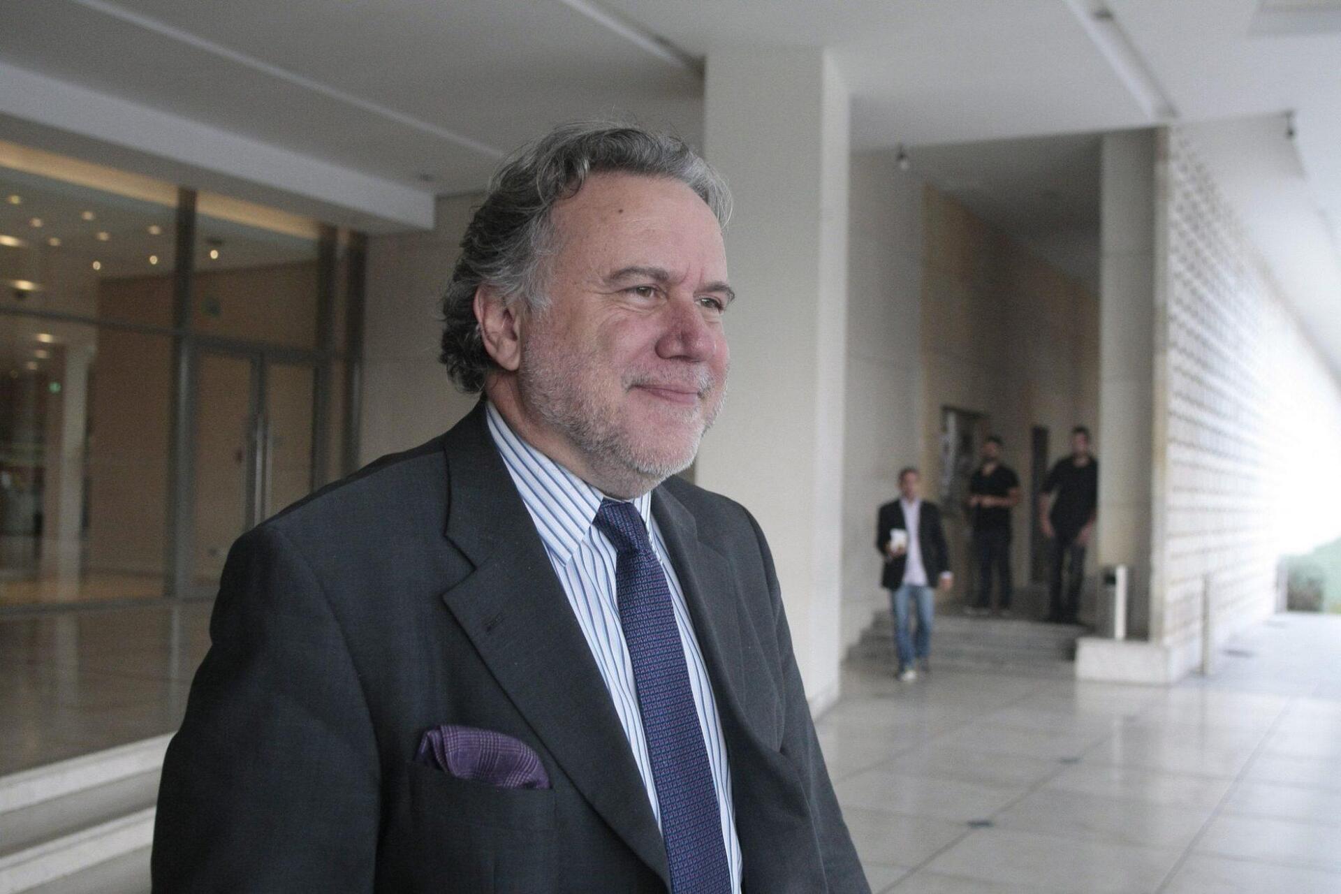 Απίστευτη πρόταση Κατρούγκαλου: Να φτιάξουν ιστοσελίδες οι άνεργοι δημοσιογράφοι