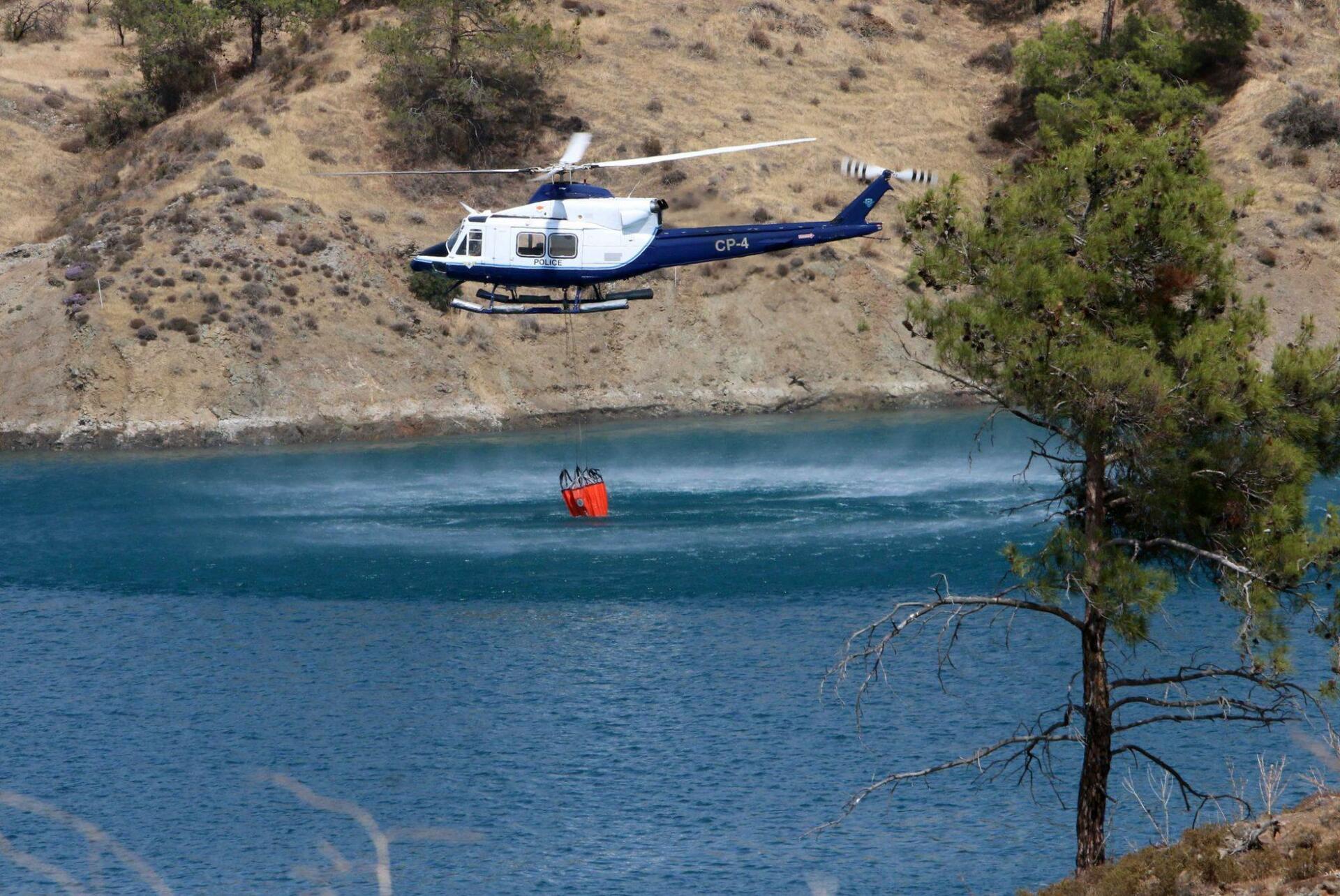Ο σπαραγμός της χήρας του άτυχου πυροσβέστη στην Κύπρο: «Έχασα την αγάπη μου»