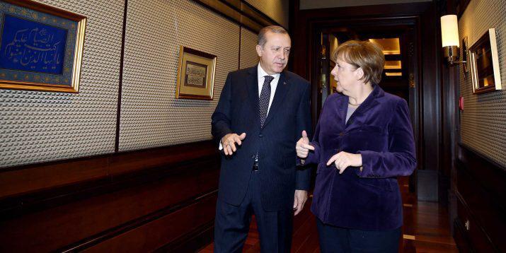 «Αδειάζει» την Άγκυρα η γερμανική Βουλή: Παραβίαση διεθνούς δικαίου η συμφωνία με Λιβύη