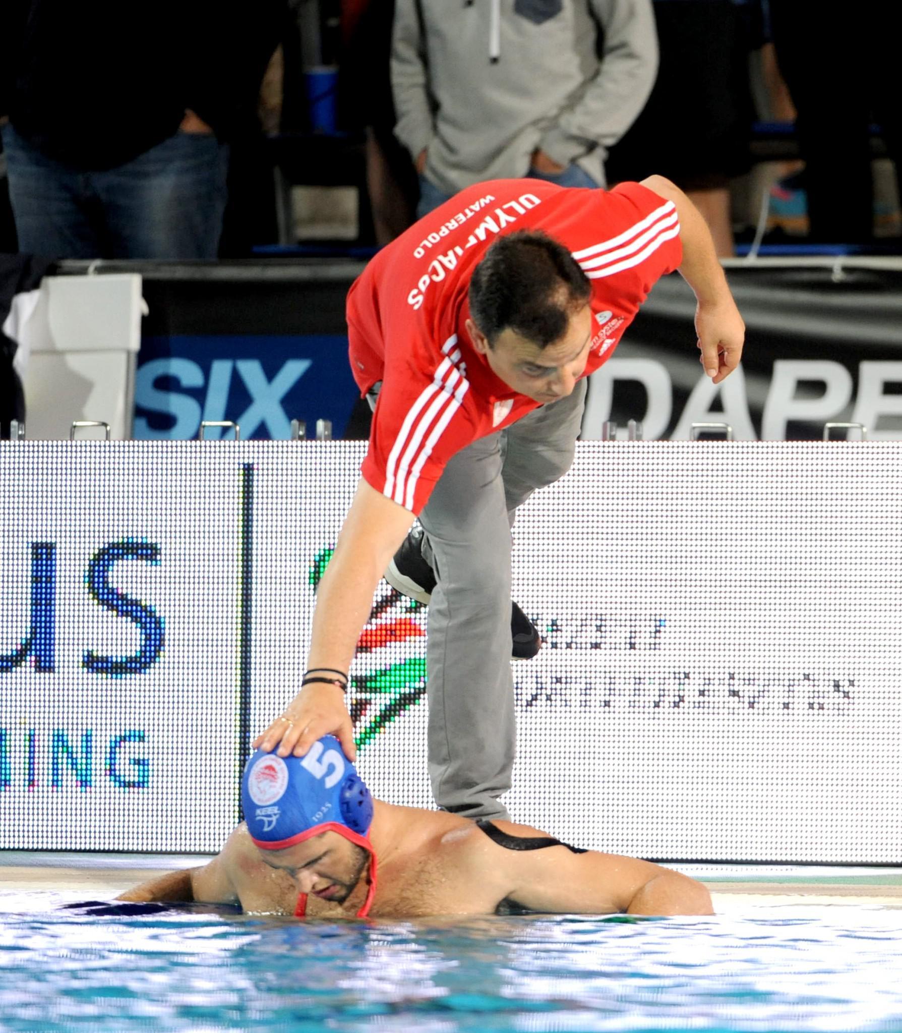 olympiakos-polo-1000 (1)