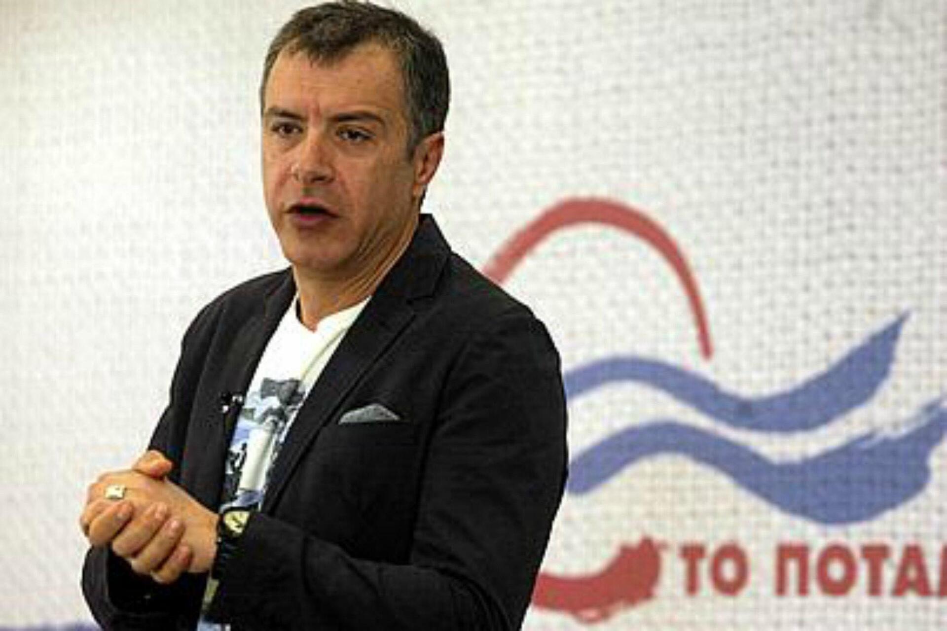 Θεοδωράκης: «Η κυβέρνηση με νέα ψέματα προσπαθεί να καλύψει τα παλιά της ψέματα»