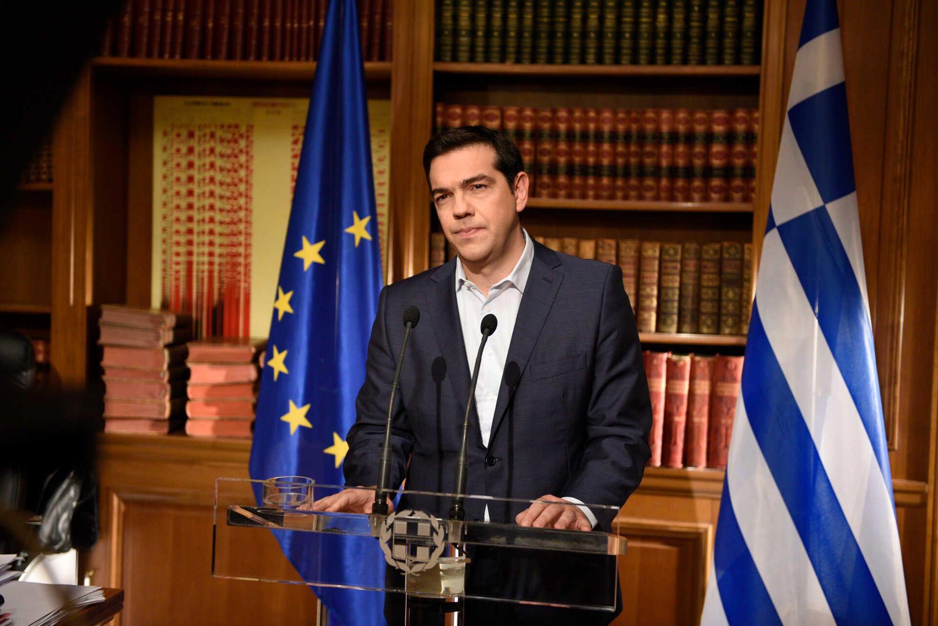 Ο Τσίπρας εξήγγειλε παροχές, έκρυψε μέτρα και ετοιμάζει κάλπες