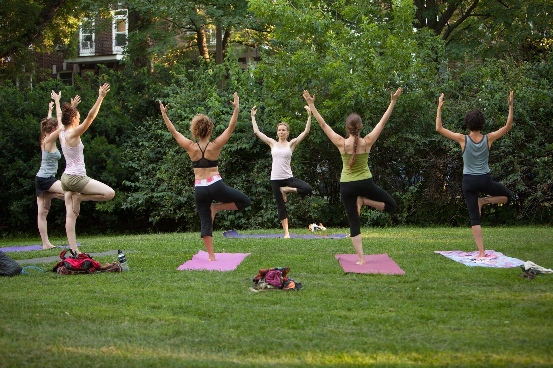 Δωρεάν μαθήματα yoga στα πάρκα της πρωτεύουσας