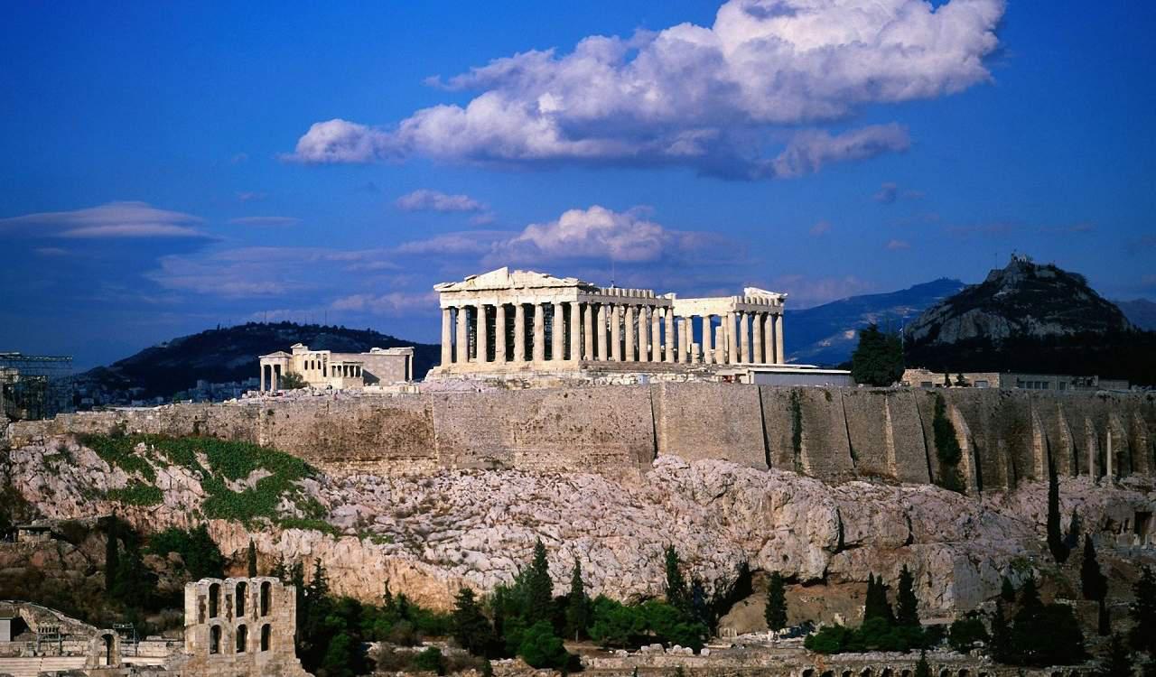 ΚΑΣ: Στα 21 και 24 μέτρα ύψος τα κτίρια γύρω από την Ακρόπολη