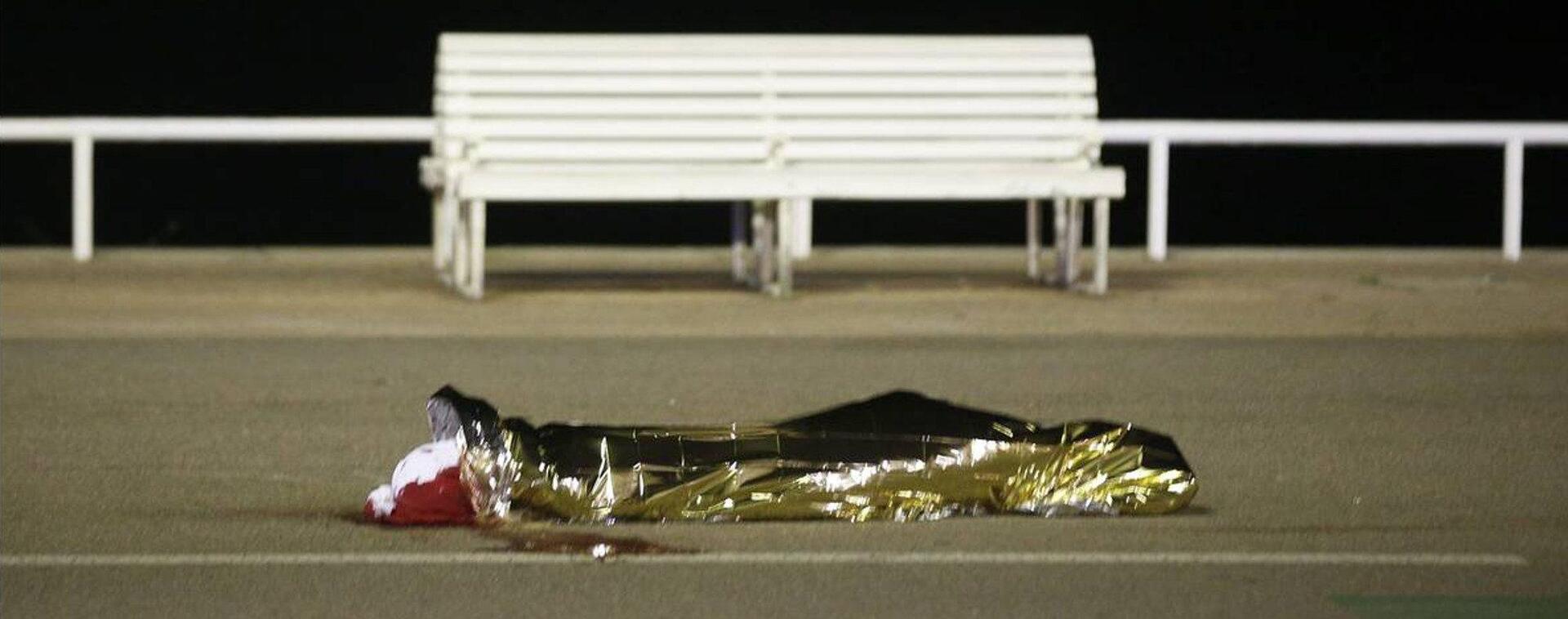 Σοκάρουν οι φωτογραφίες και τα βίντεο από το μακελειό στη Νίκαια
