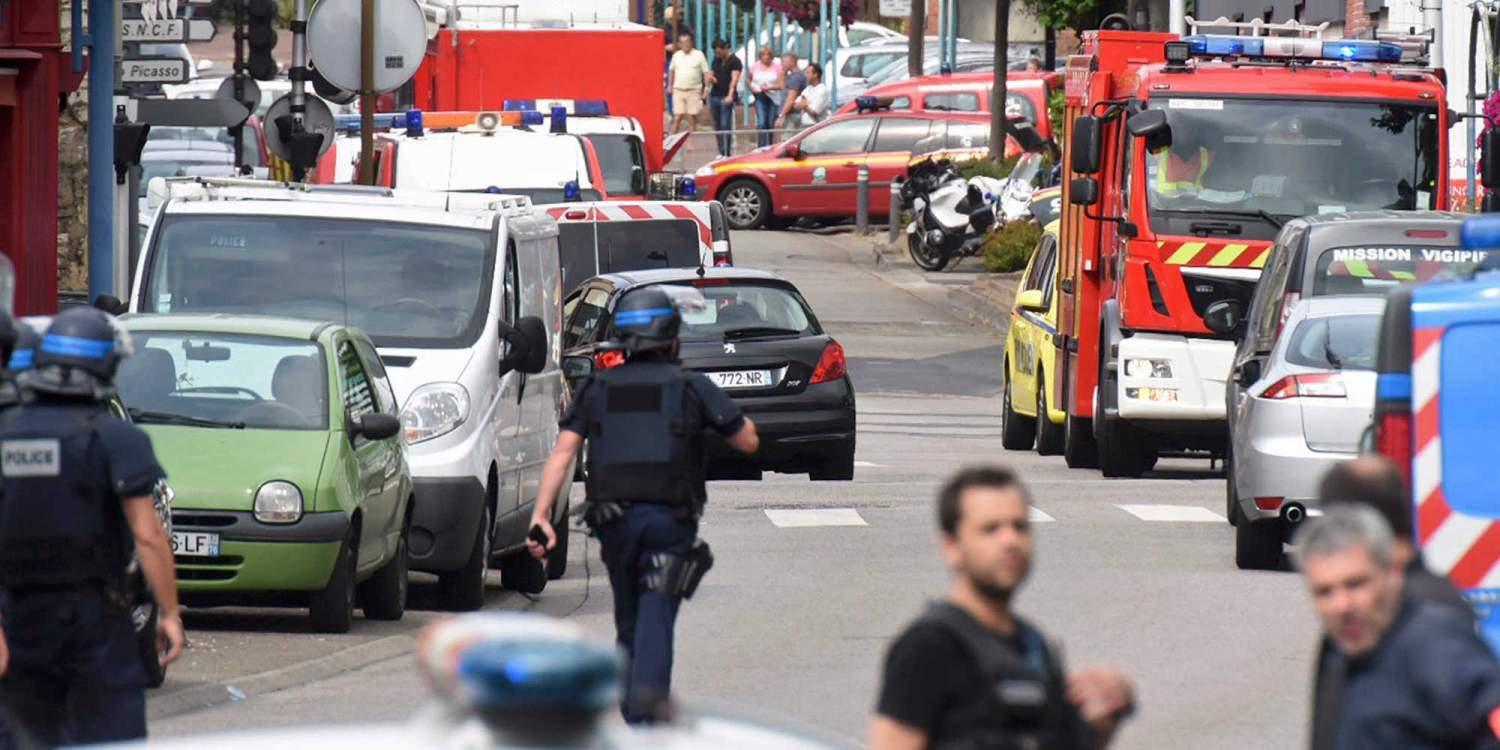 Γαλλία: Οι σφαγείς του ιερέα μιλούσαν για …ειρήνη