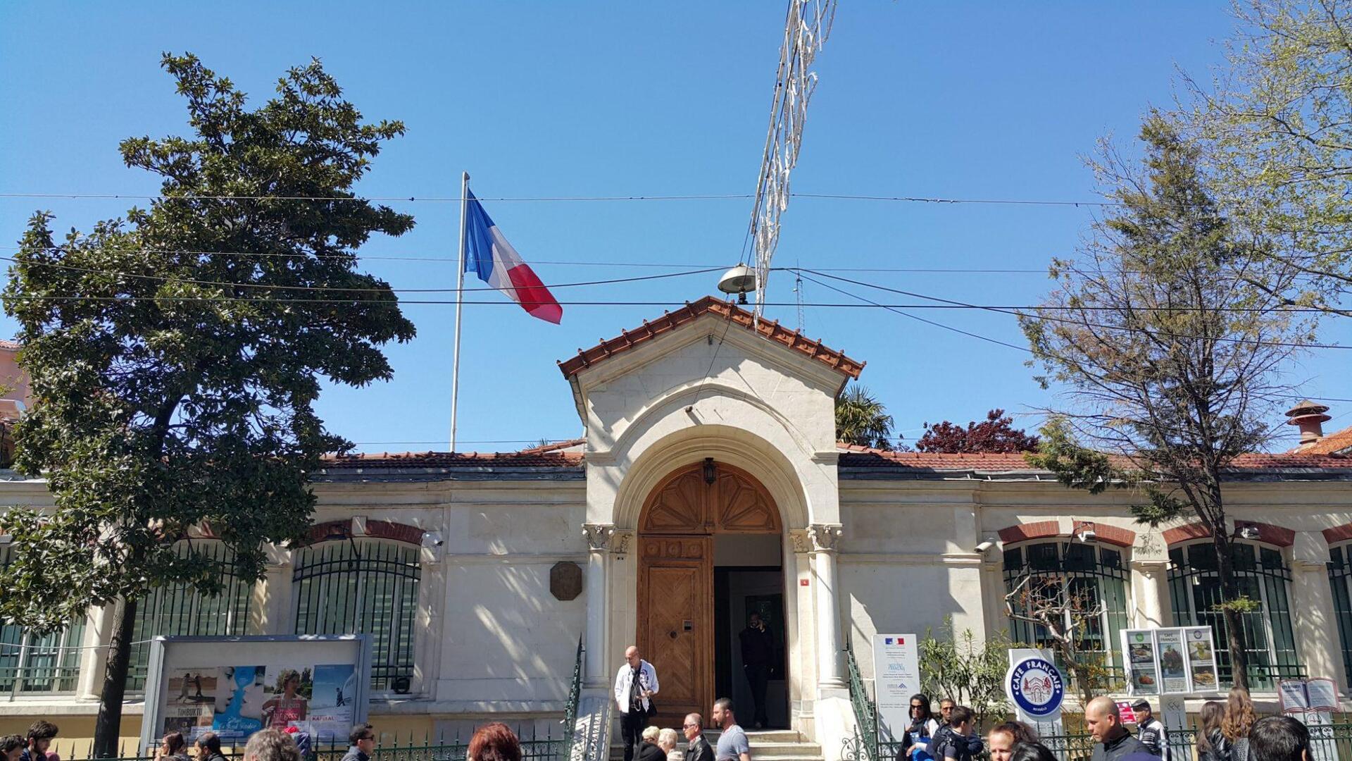 Τρόμος στην Τουρκία για τρομοκρατικά χτυπήματα – Η Γαλλία έκλεισε πρεσβεία και προξενεία