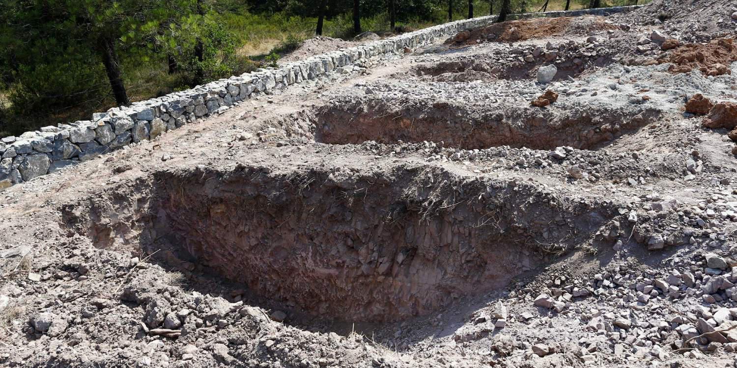 Νέα πρόκληση Ερντογάν: Ανώνυμοι τάφοι στο νεκροταφείο προδοτών στην Κωνσταντινούπολη [εικόνες]