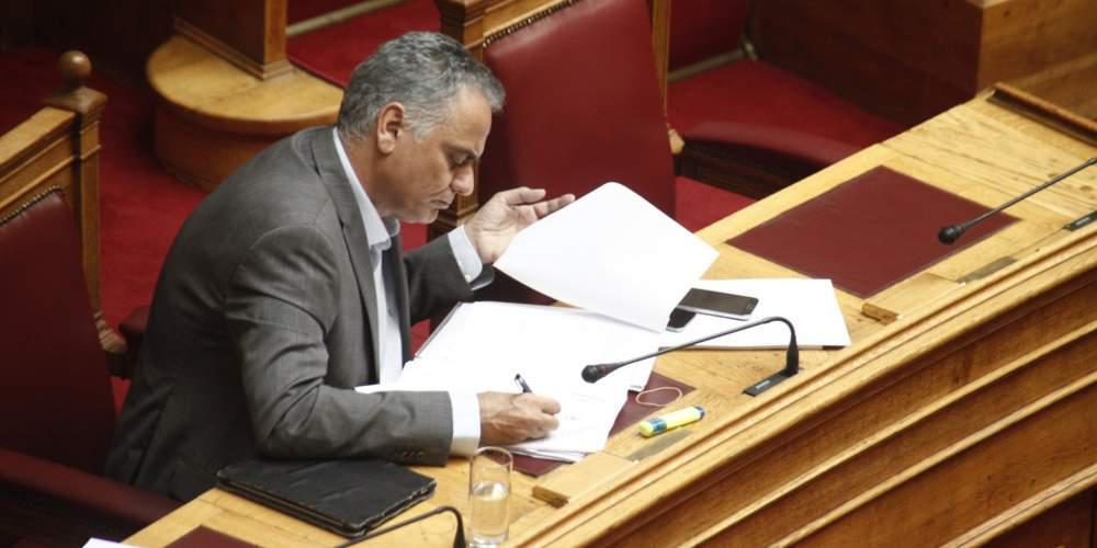Ο Σκουρλέτης μας δουλεύει: Εγκαλεί ΤΑΙΠΕΔ για ΔΕΗ ενώ έχει υπογράψει για την πώληση!