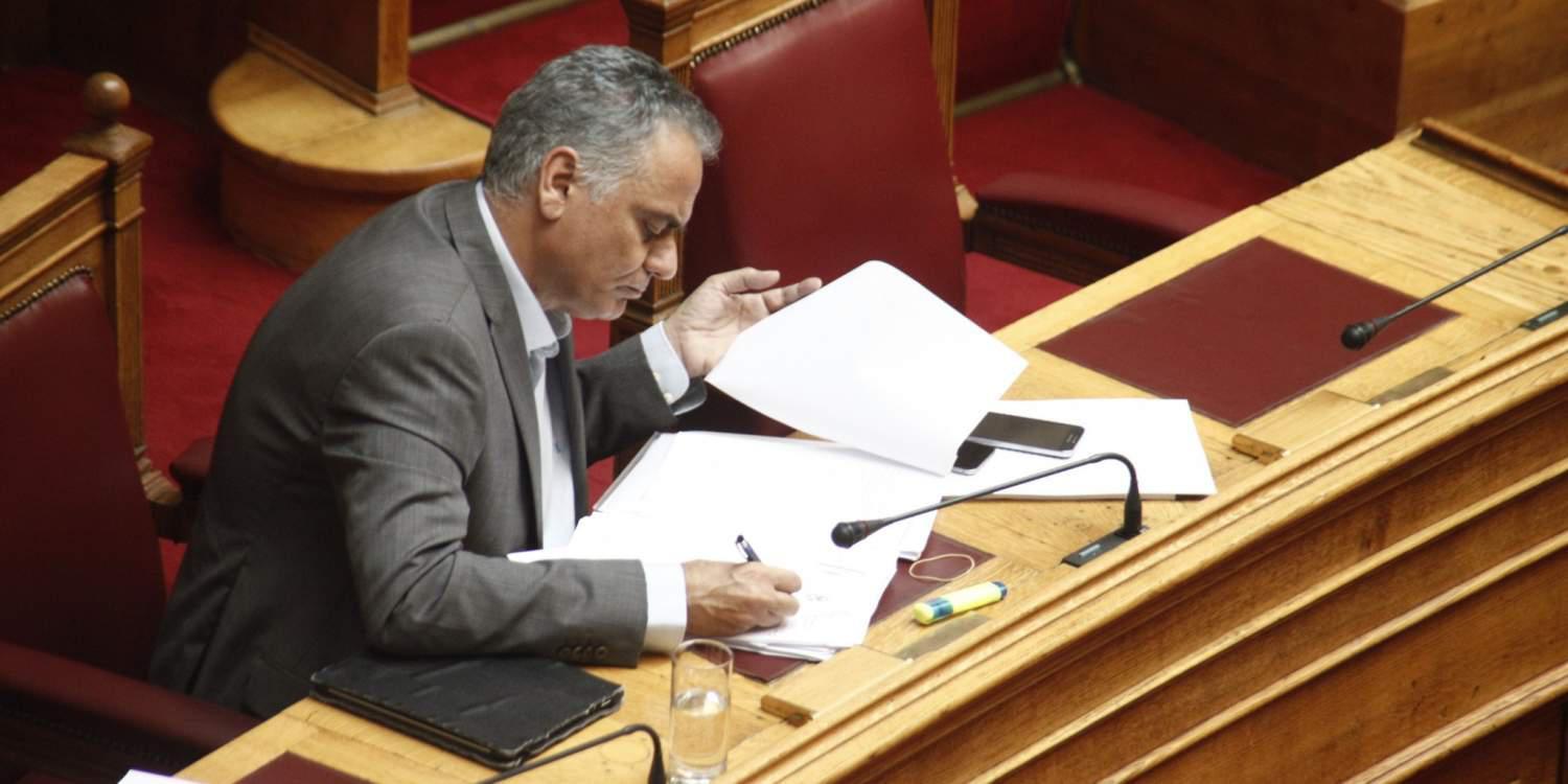 Ο Σκουρλέτης μας δουλεύει: Εγκαλεί ΤΑΙΠΕΔ για ΔΕΗ ενώ έχει υπογράψει για την πώληση!