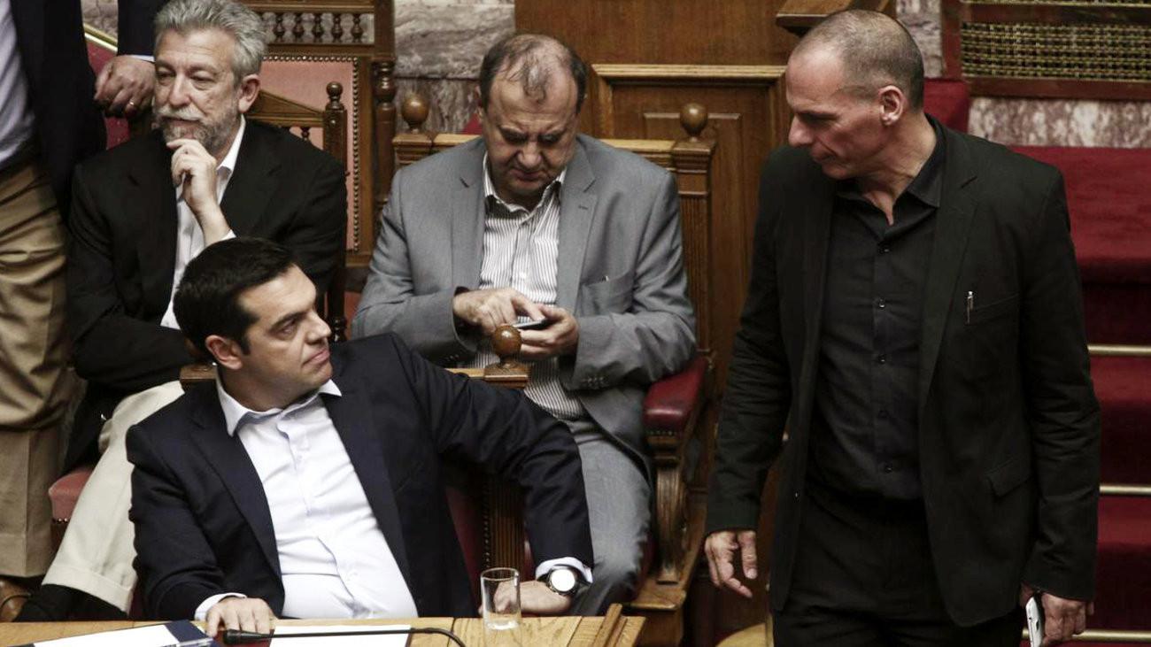 Ο ρόλος Τσίπρα – Βαρουφάκη το «σκοτεινό» 2015