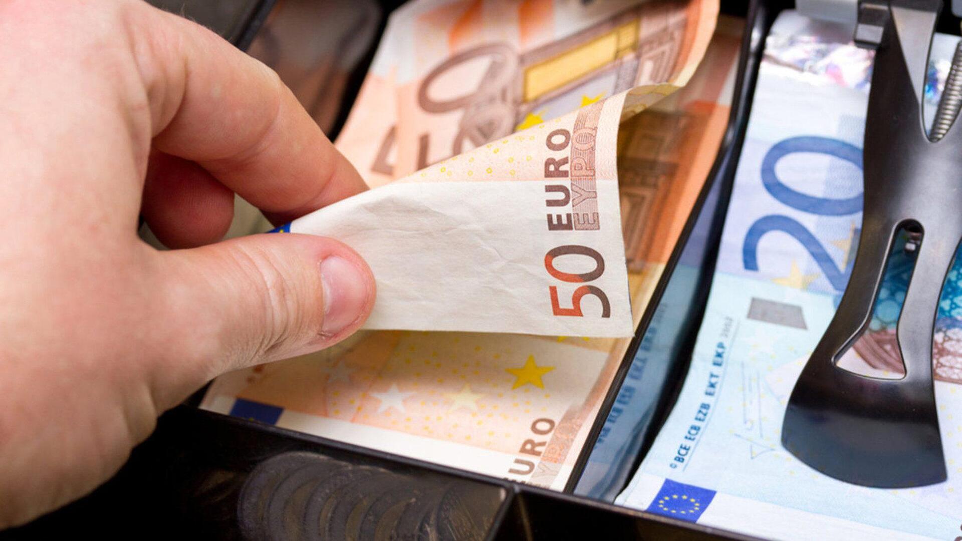 Πρωτογενές πλεόνασμα 2,467 δισ. ευρώ παρουσίασε ο προϋπολογισμός το α’ εξάμηνο