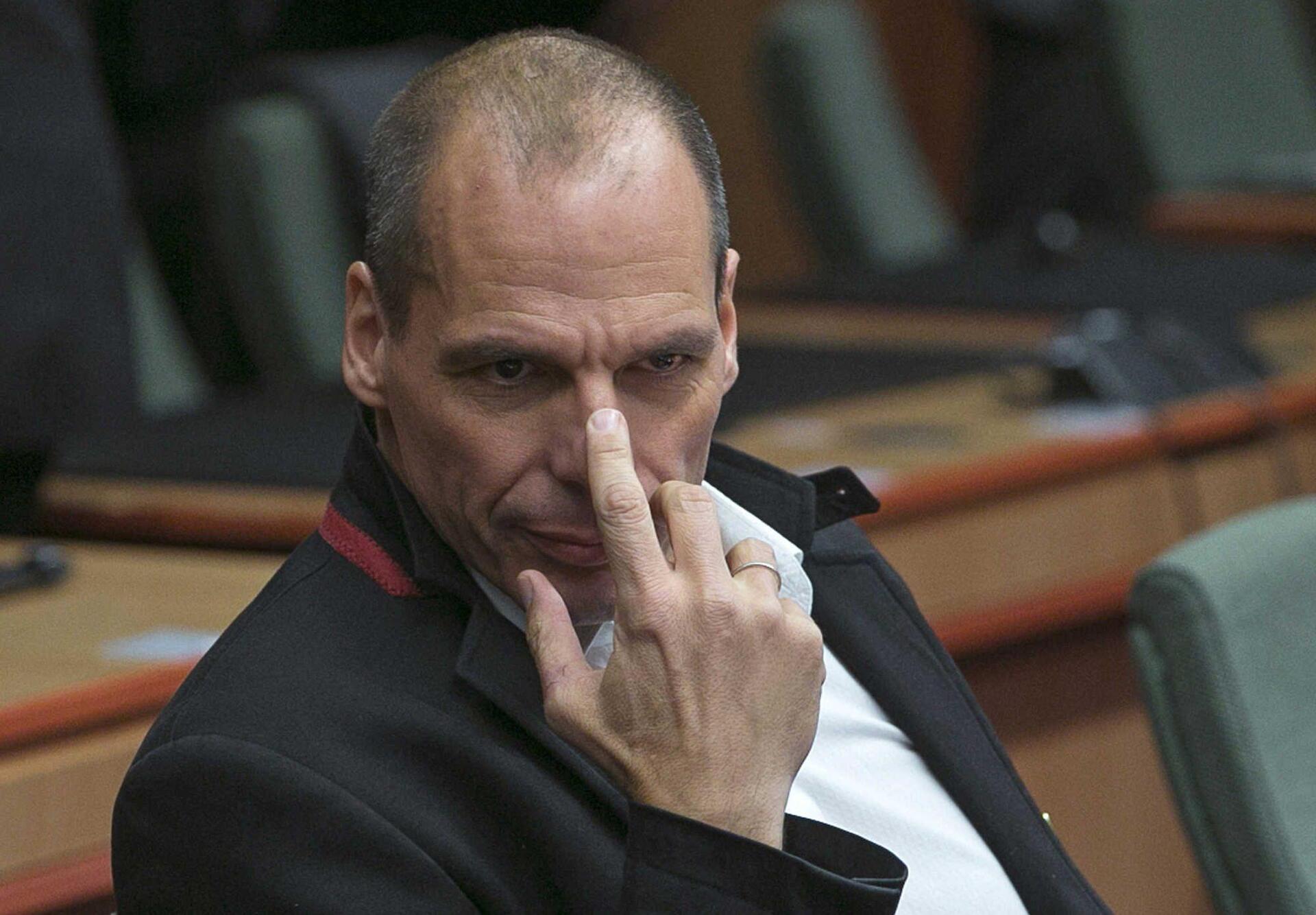 Βαρουφάκης: Η κυβέρνηση παρουσιάζει τα νέα μέτρα ως μεταρρυθμίσεις