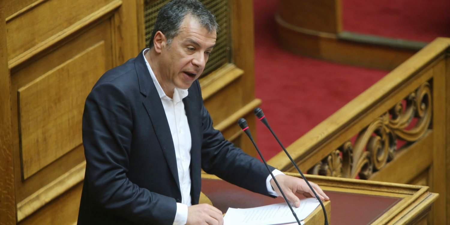 Ποτάμι για επίθεση στη Μονή Πετράκη: Χώρα – έρμαιο στις ορέξεις κάθε ομάδας