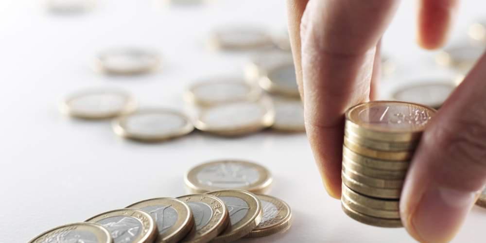 «Καμπανάκι» για ΑΕΠ λόγω capital control και κρίσης