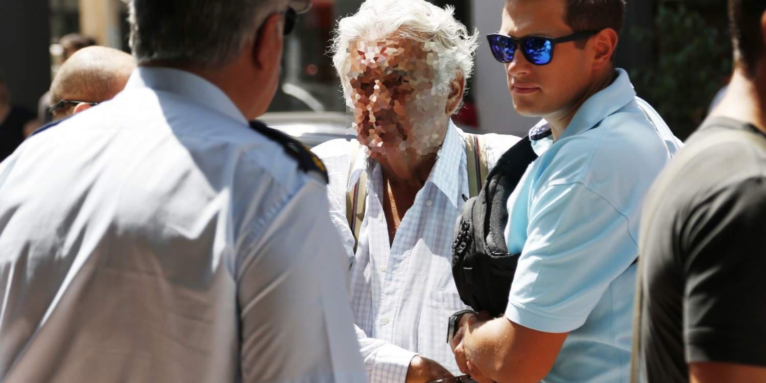 Απίστευτη αποκάλυψη για τον γιατρό που ανανέωσε την άδεια του 77χρονου στην Αίγινα