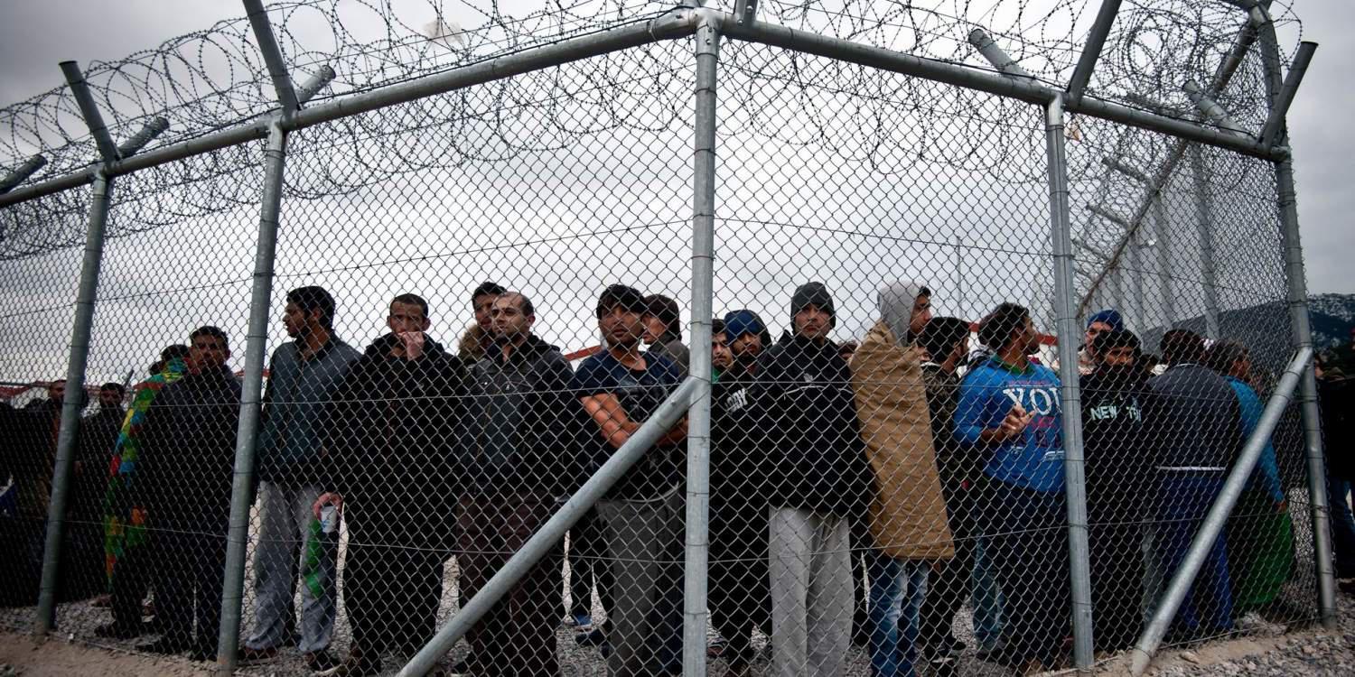 «Λίφτινγκ» αντί λουκέτου από τον ΣΥΡΙΖΑ στην Αμυγδαλέζα για να δεχθεί μετανάστες