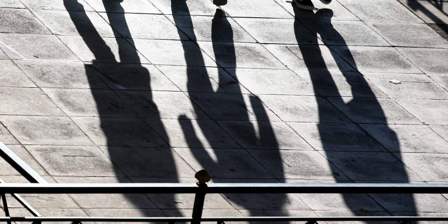 Θλιβερή πρωτιά για την Ελλάδα: Πέφτει η ανεργία στην Ευρώπη – Αρνητική εικόνα στην χώρα μας