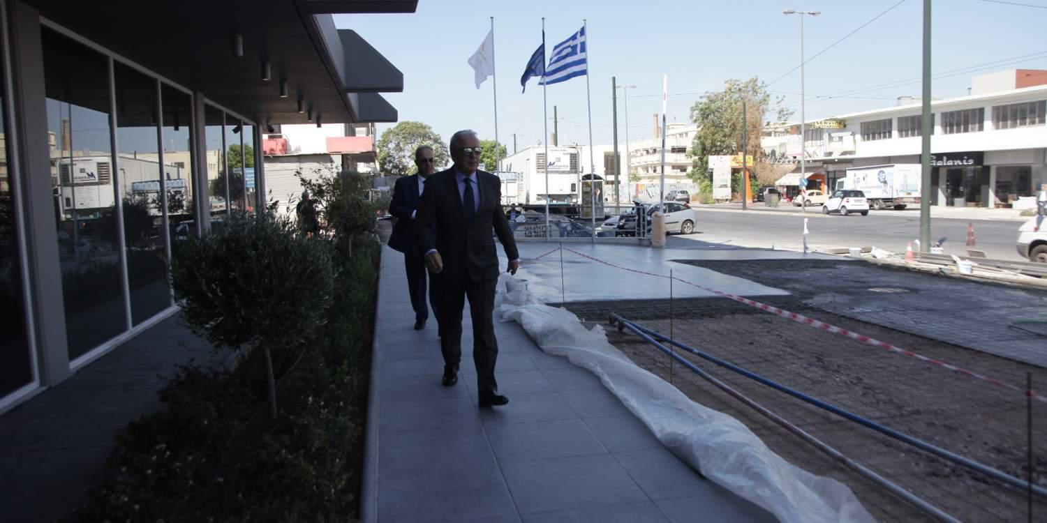 Μητσοτάκης σε Αβραμόπουλο: «Καλώς ήρθες σπίτι σου» -Συνάντηση για το προσφυγικό