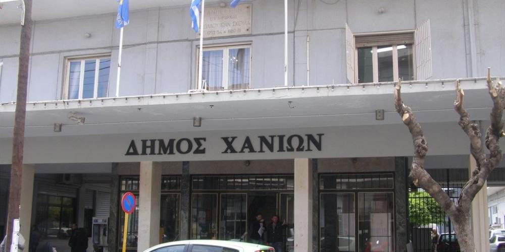 Χανιά: Μέτρα για την πάταξη της παράνομης αφισοκόλλησης