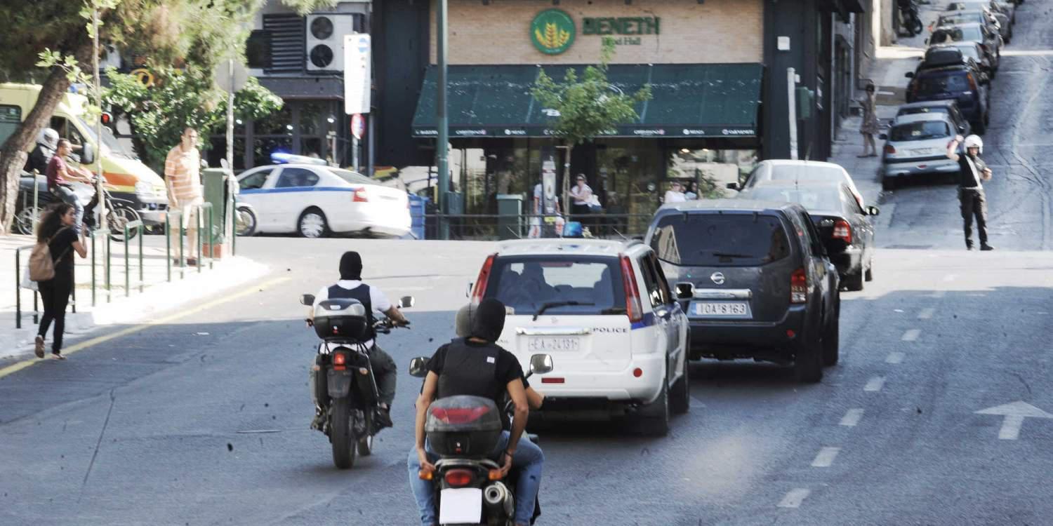 Φύλλο και φτερό τα κινητά Σεϊσίδη και Σακκά και το αυτοκίνητο κάνει η αντιτρομοκρατική